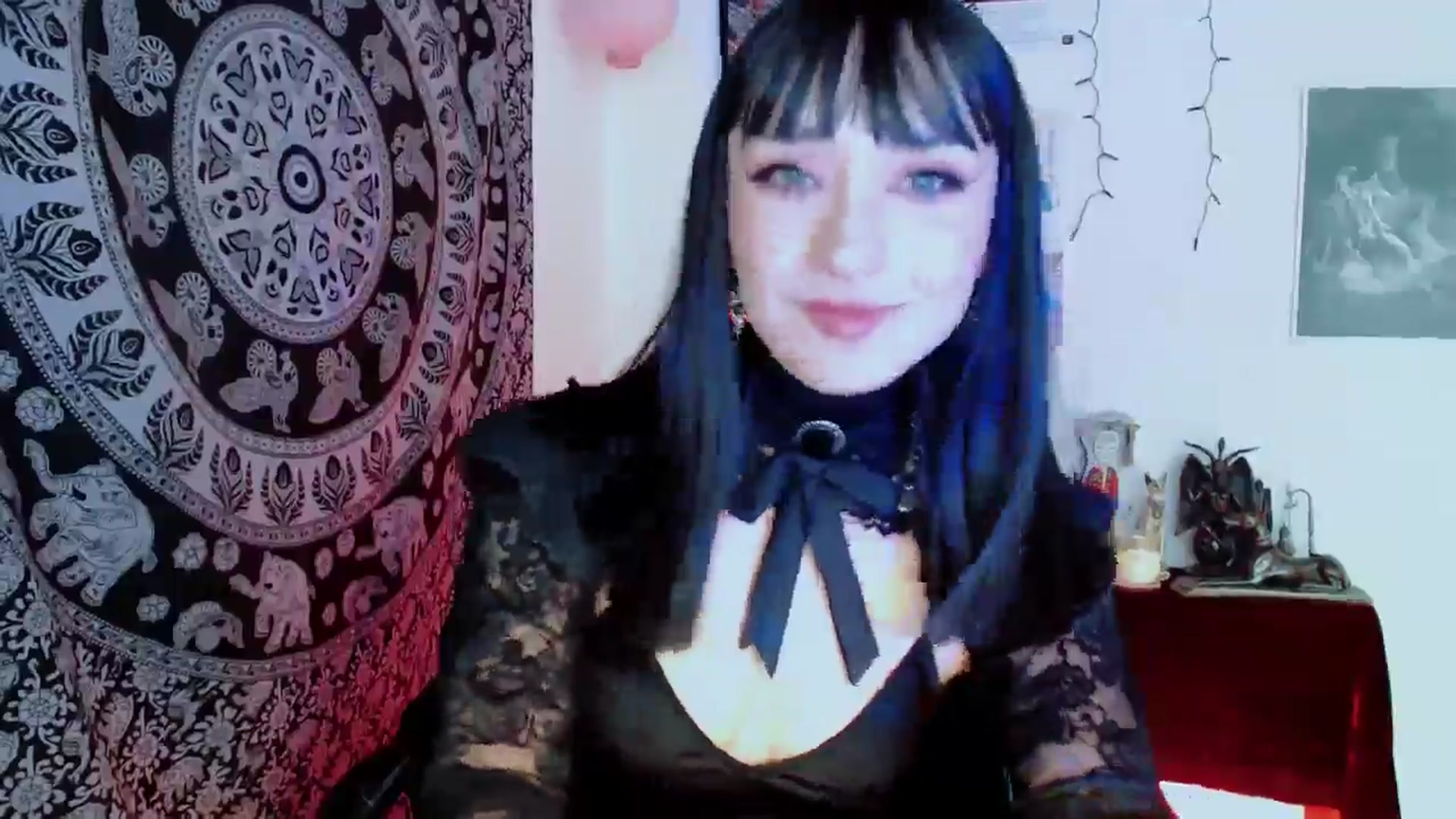 Gallery image thumbnail from Petit_Haze's myfreecams stream on, 10/31/2025, 07:59 image 14 of 20