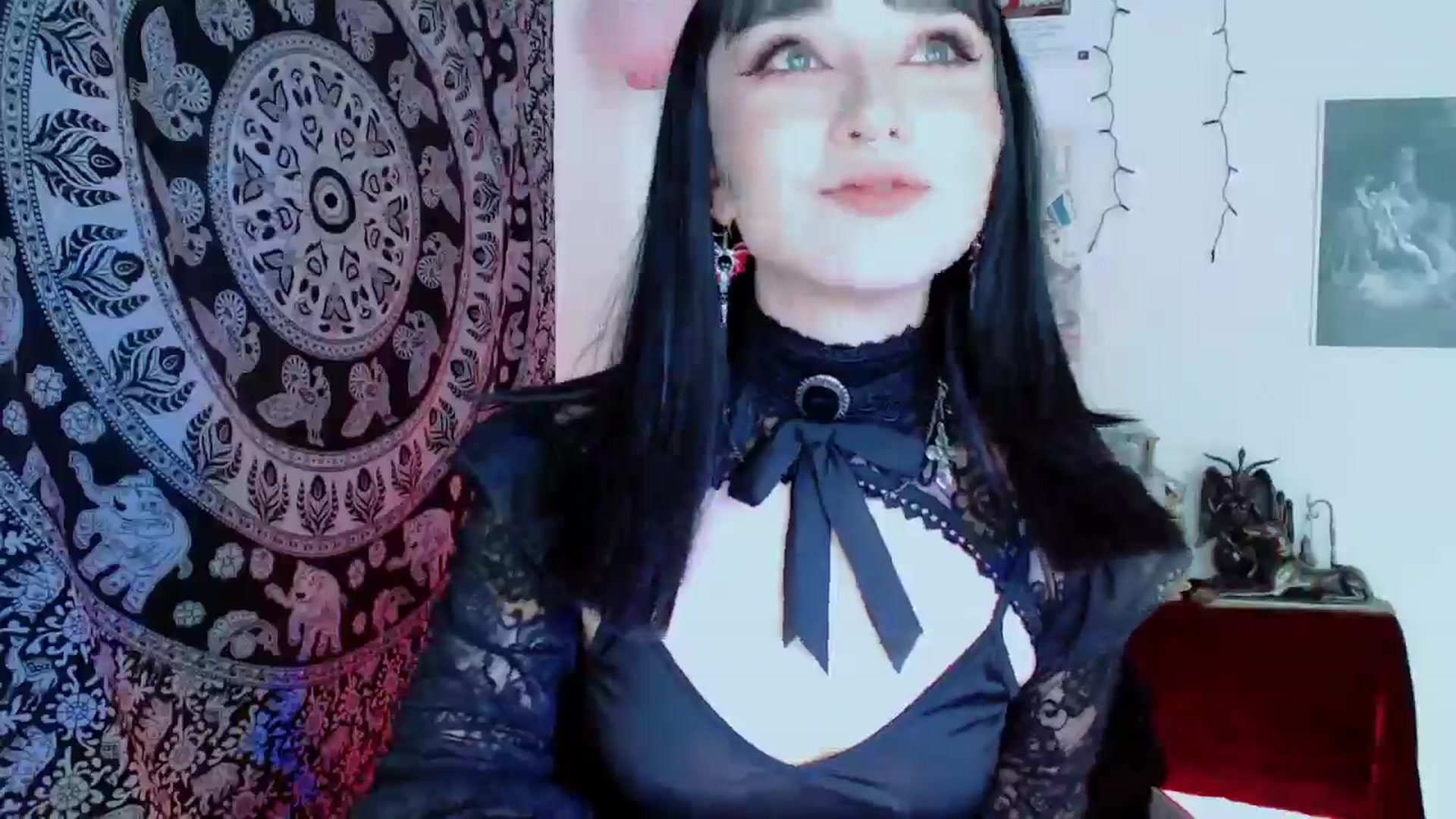 Gallery image thumbnail from Petit_Haze's myfreecams stream on, 10/31/2025, 07:59 image 8 of 20