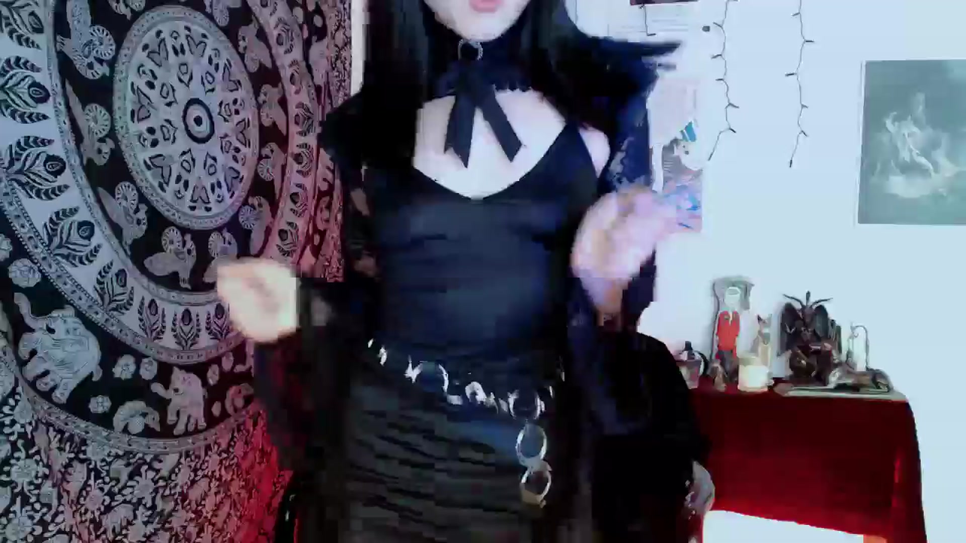 Gallery image thumbnail from Petit_Haze's myfreecams stream on, 10/31/2025, 07:59 image 15 of 20