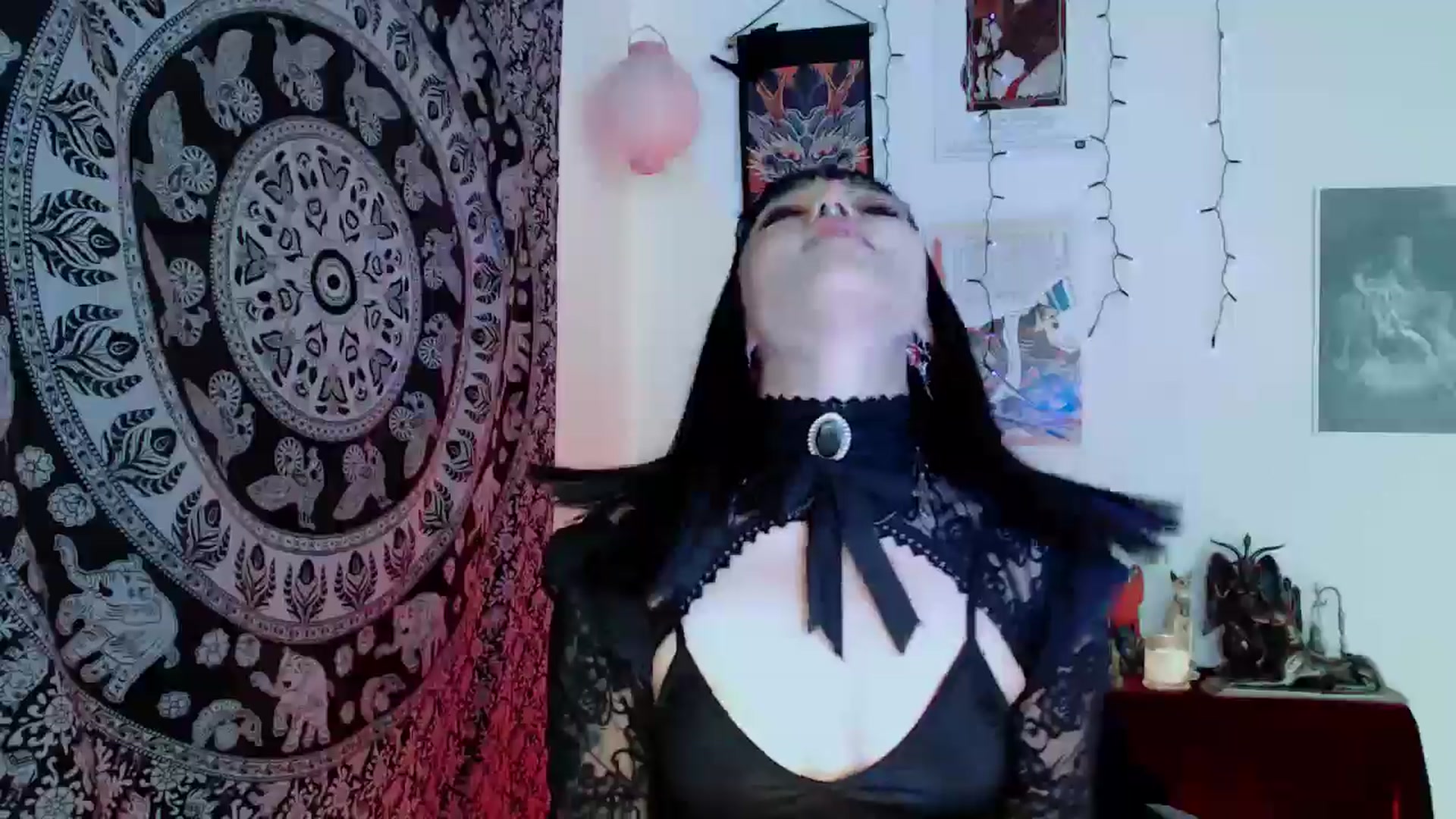 Gallery image thumbnail from Petit_Haze's myfreecams stream on, 10/31/2025, 07:59 image 17 of 20