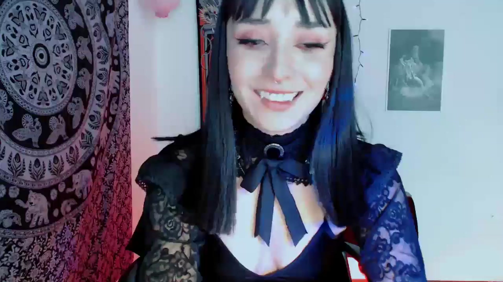 Gallery image thumbnail from Petit_Haze's myfreecams stream on, 10/31/2025, 10:00 image 16 of 20