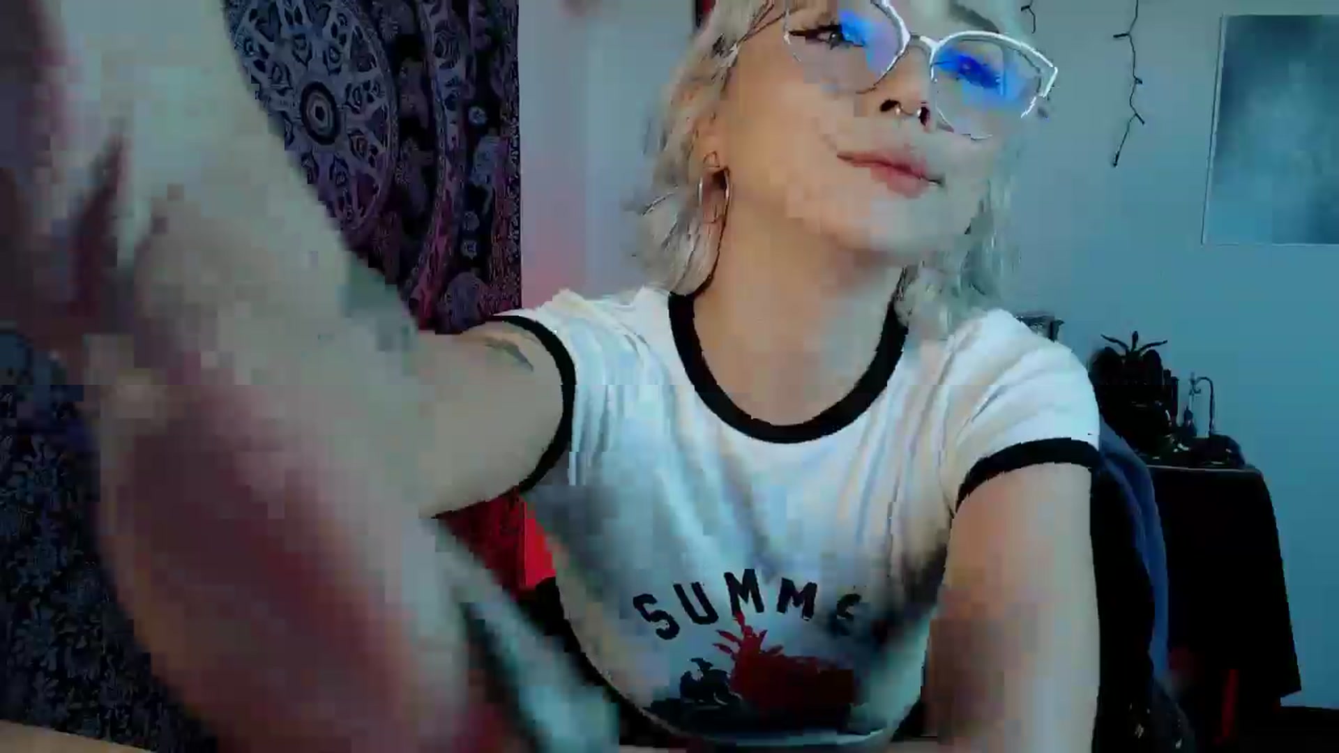 Gallery image thumbnail from Petit_Haze's myfreecams stream on, 11/07/2025, 12:12 image 13 of 20