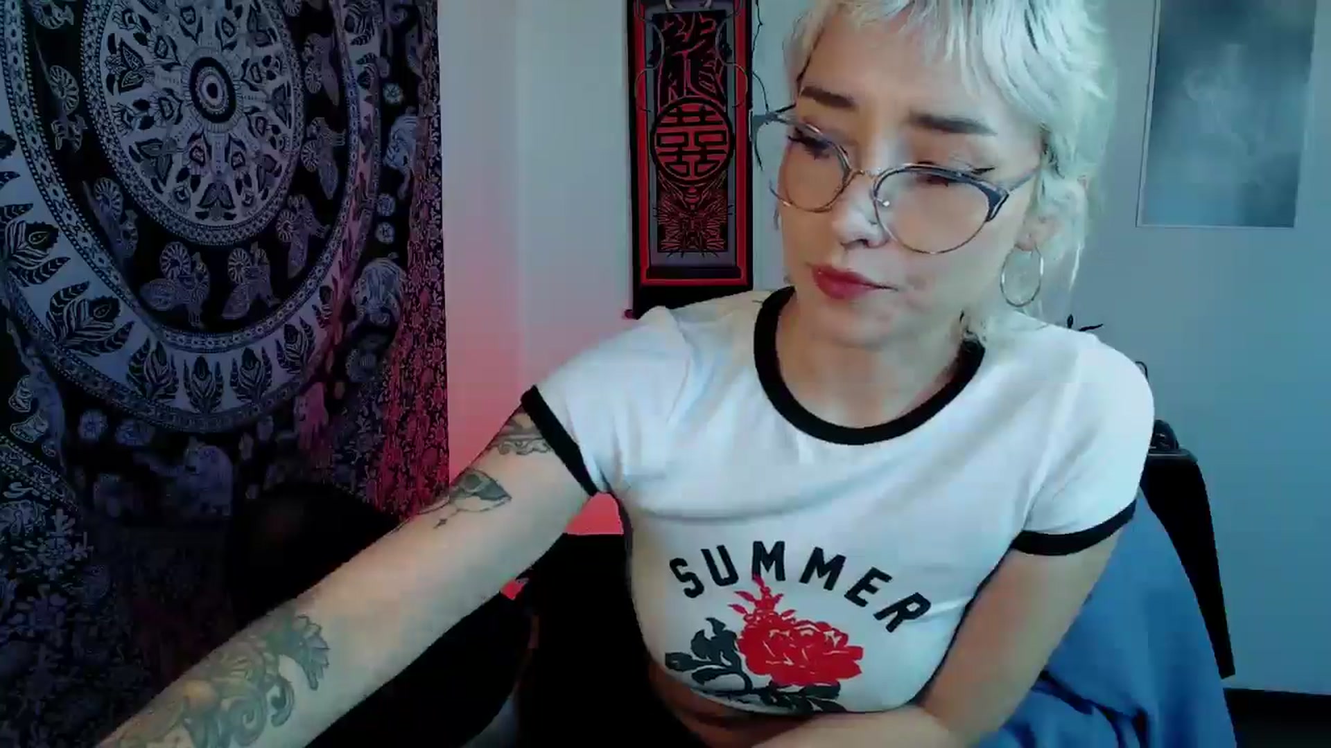 Gallery image thumbnail from Petit_Haze's myfreecams stream on, 11/07/2025, 13:57 image 16 of 20