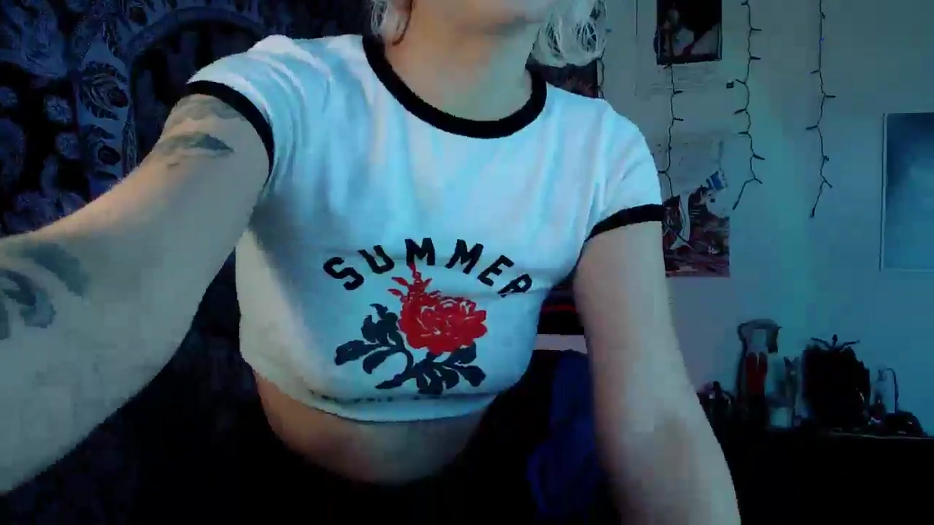 Gallery image thumbnail from Petit_Haze's myfreecams stream on, 11/07/2025, 13:57 image 17 of 20