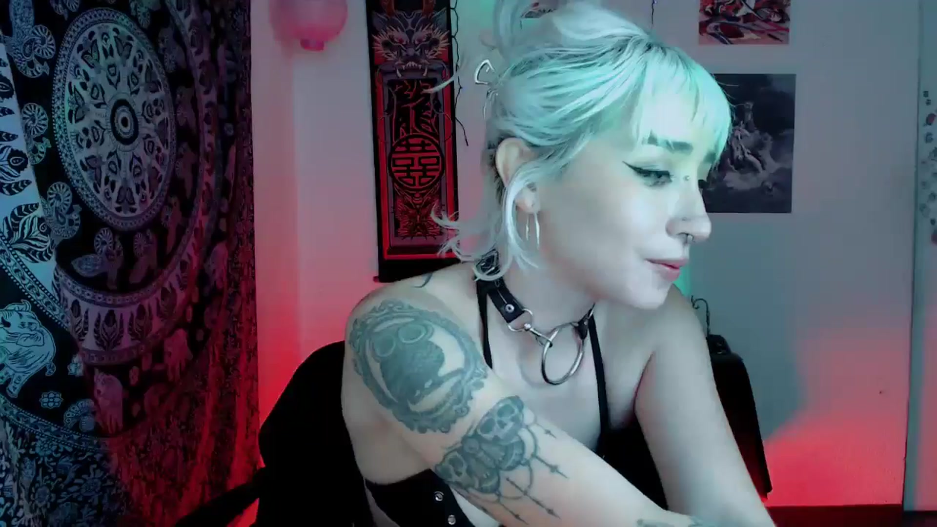 Gallery image thumbnail from Petit_Haze's myfreecams stream on, 11/08/2025, 07:27 image 10 of 20