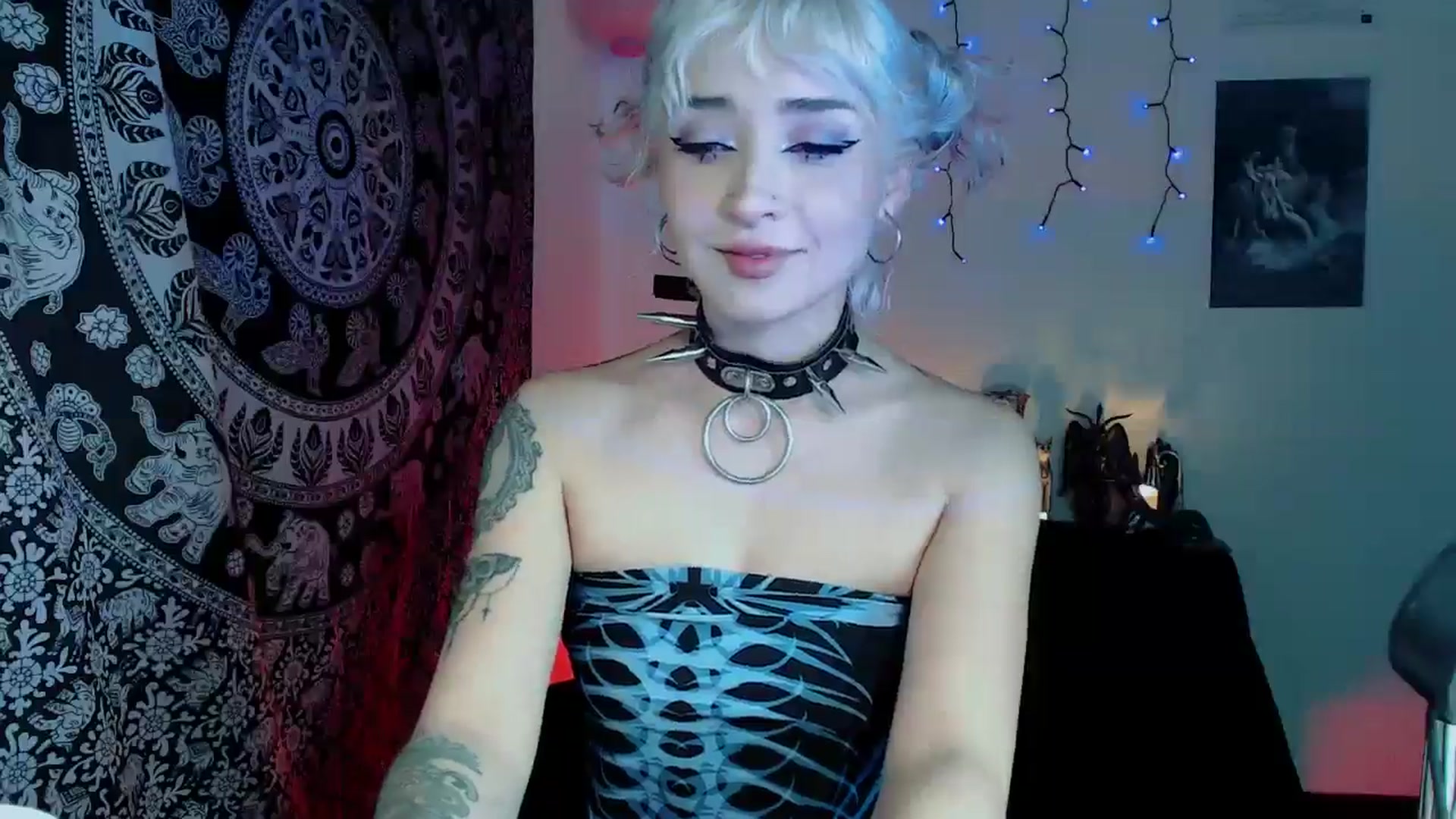 Gallery image thumbnail from Petit_Haze's myfreecams stream on, 11/15/2025, 06:34 image 4 of 20