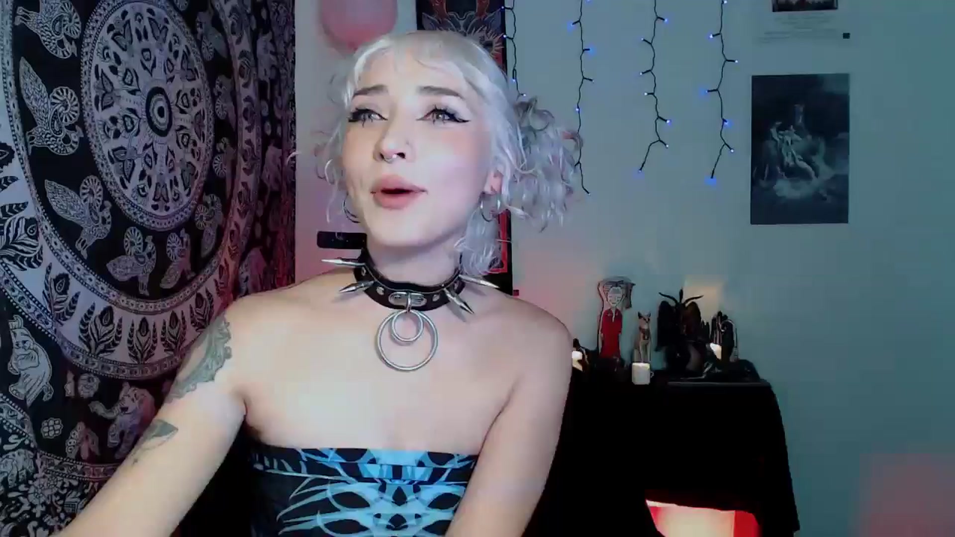 Gallery image thumbnail from Petit_Haze's myfreecams stream on, 11/15/2025, 07:33 image 5 of 20