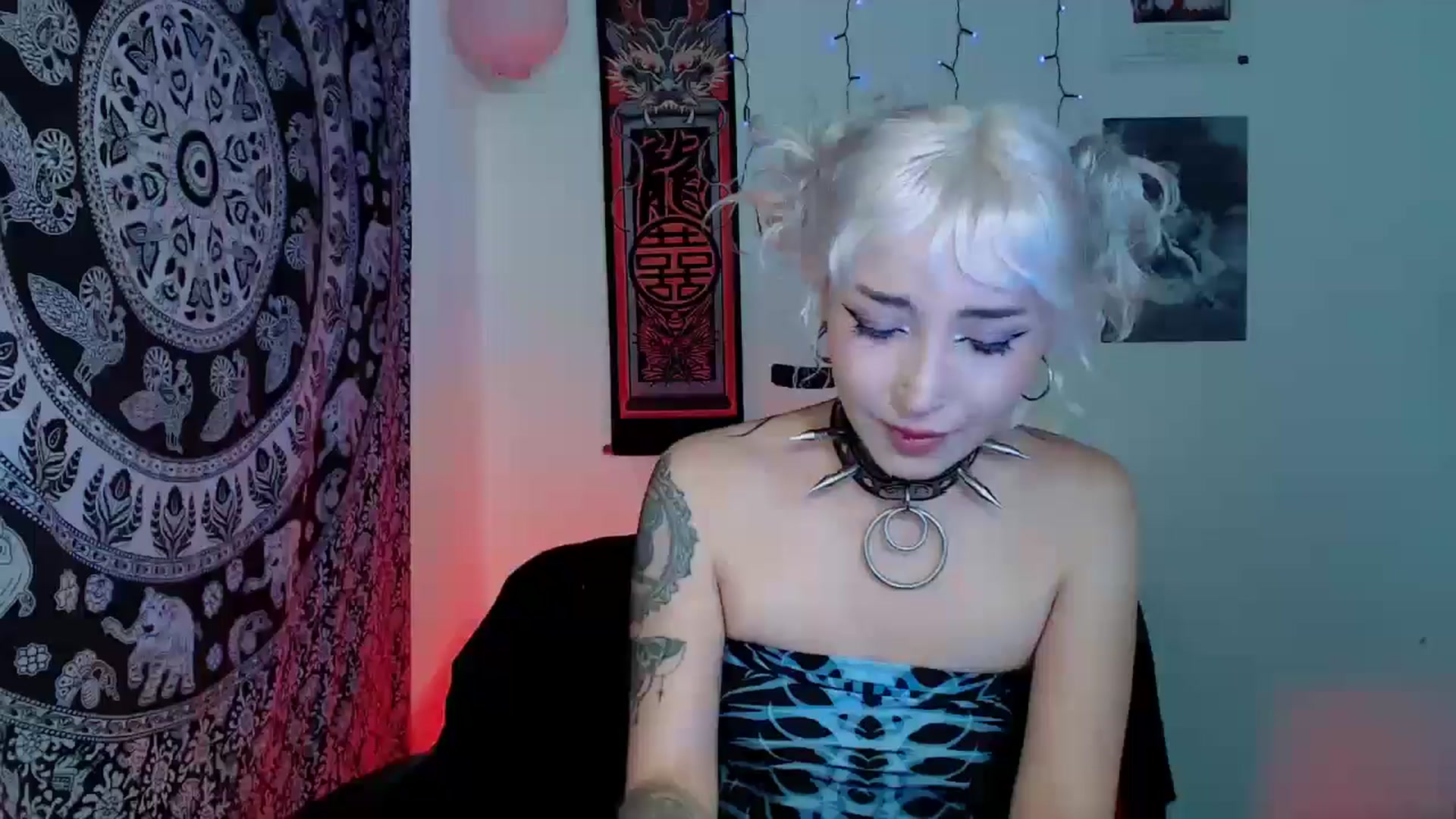 Gallery image thumbnail from Petit_Haze's myfreecams stream on, 11/15/2025, 07:33 image 19 of 20