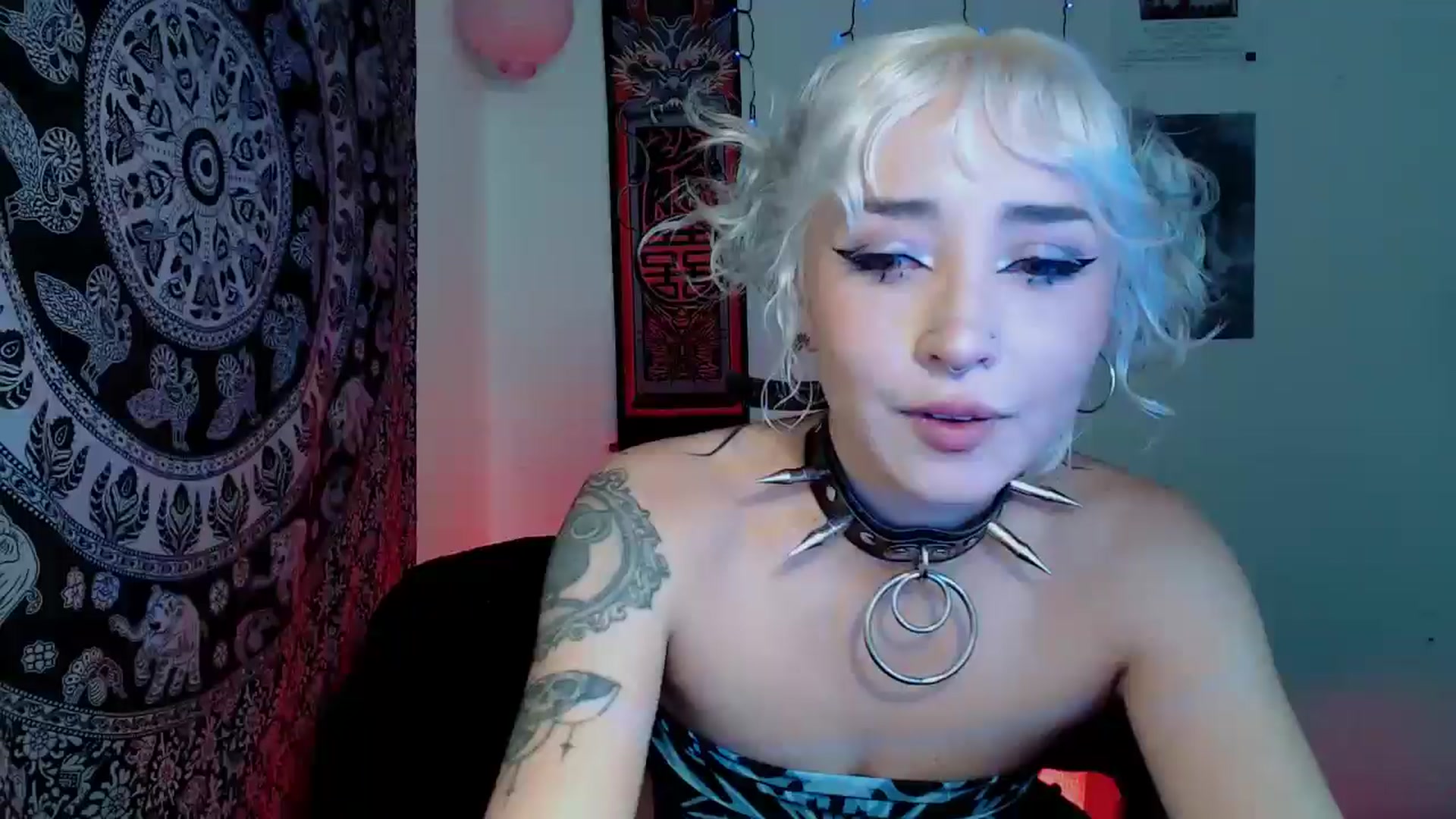 Gallery image thumbnail from Petit_Haze's myfreecams stream on, 11/15/2025, 07:33 image 15 of 20