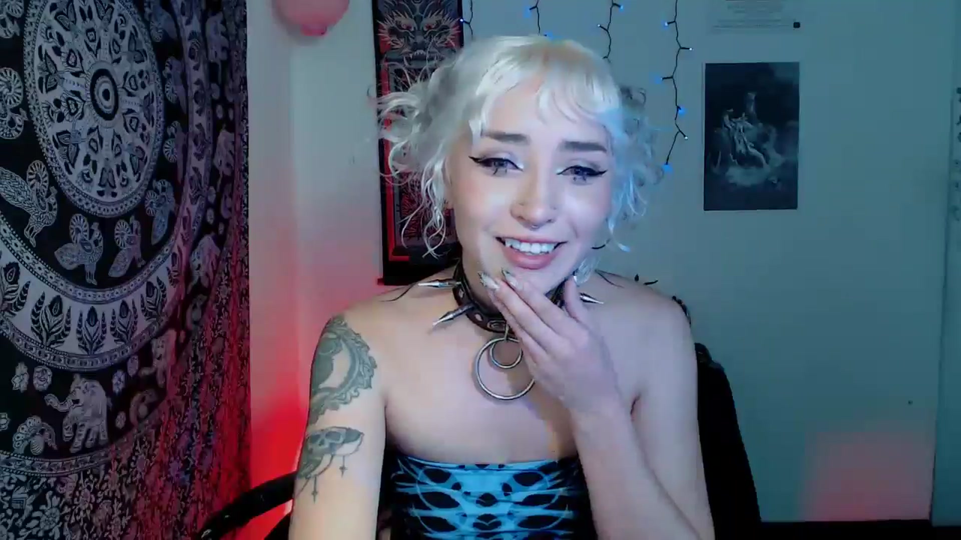Gallery image thumbnail from Petit_Haze's myfreecams stream on, 11/15/2025, 09:36 image 12 of 20
