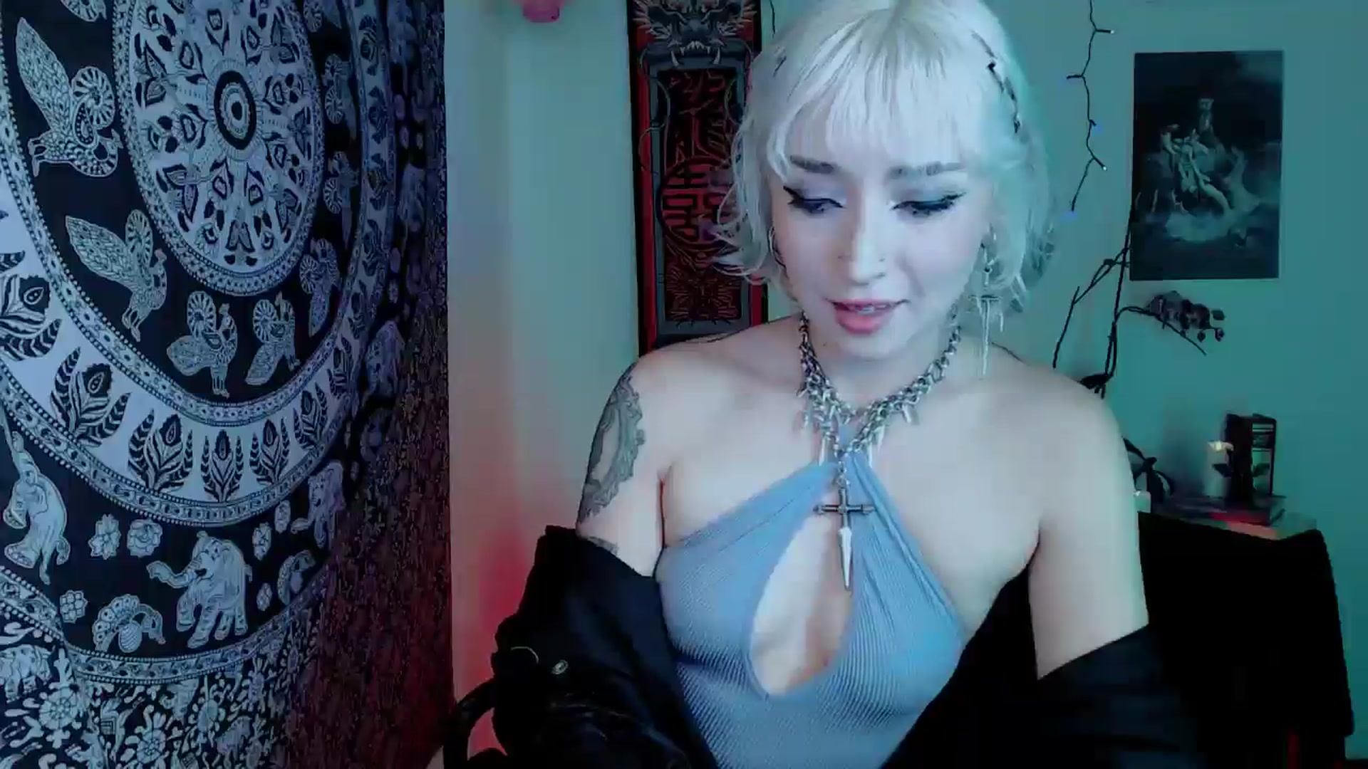 Gallery image thumbnail from Petit_Haze's myfreecams stream on, 11/16/2025, 05:56 image 7 of 20