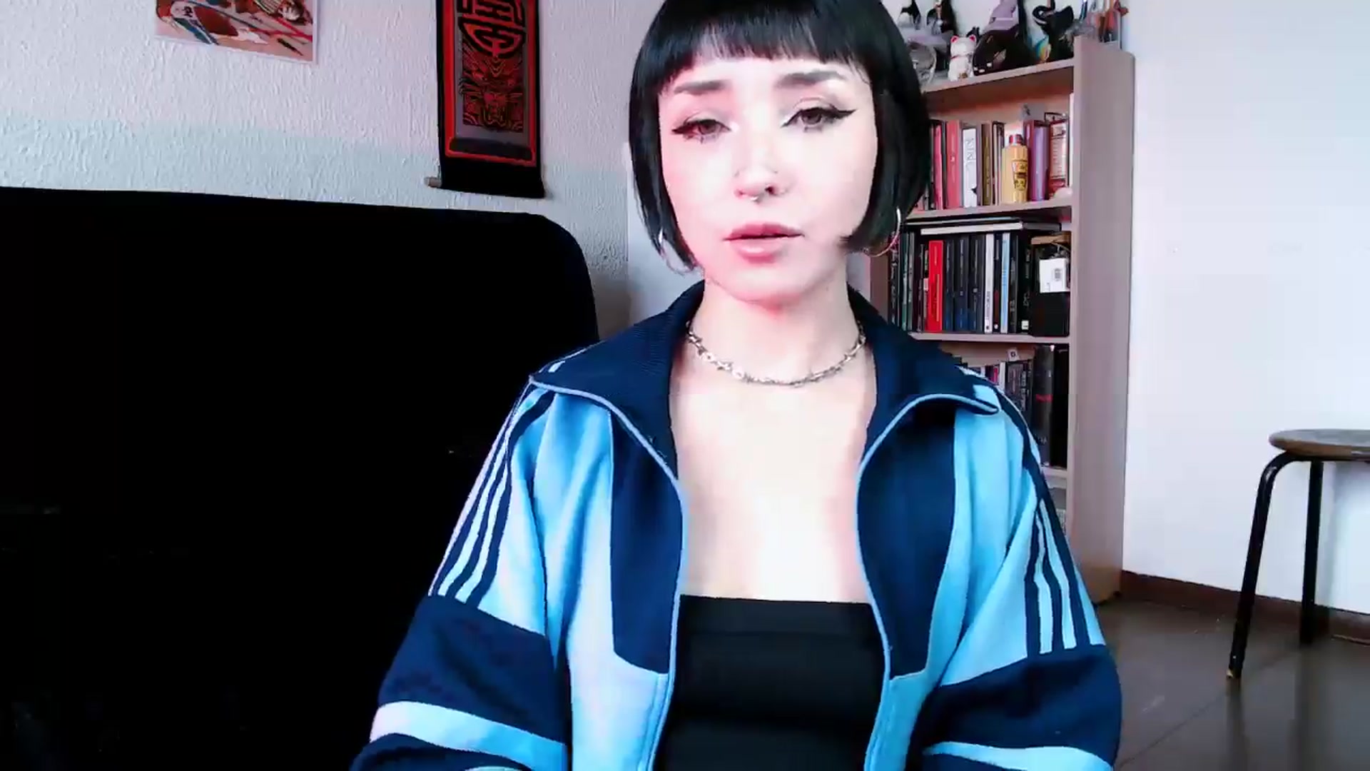 Gallery image thumbnail from Petit_Haze's myfreecams stream on, 11/19/2025, 16:15 image 11 of 20