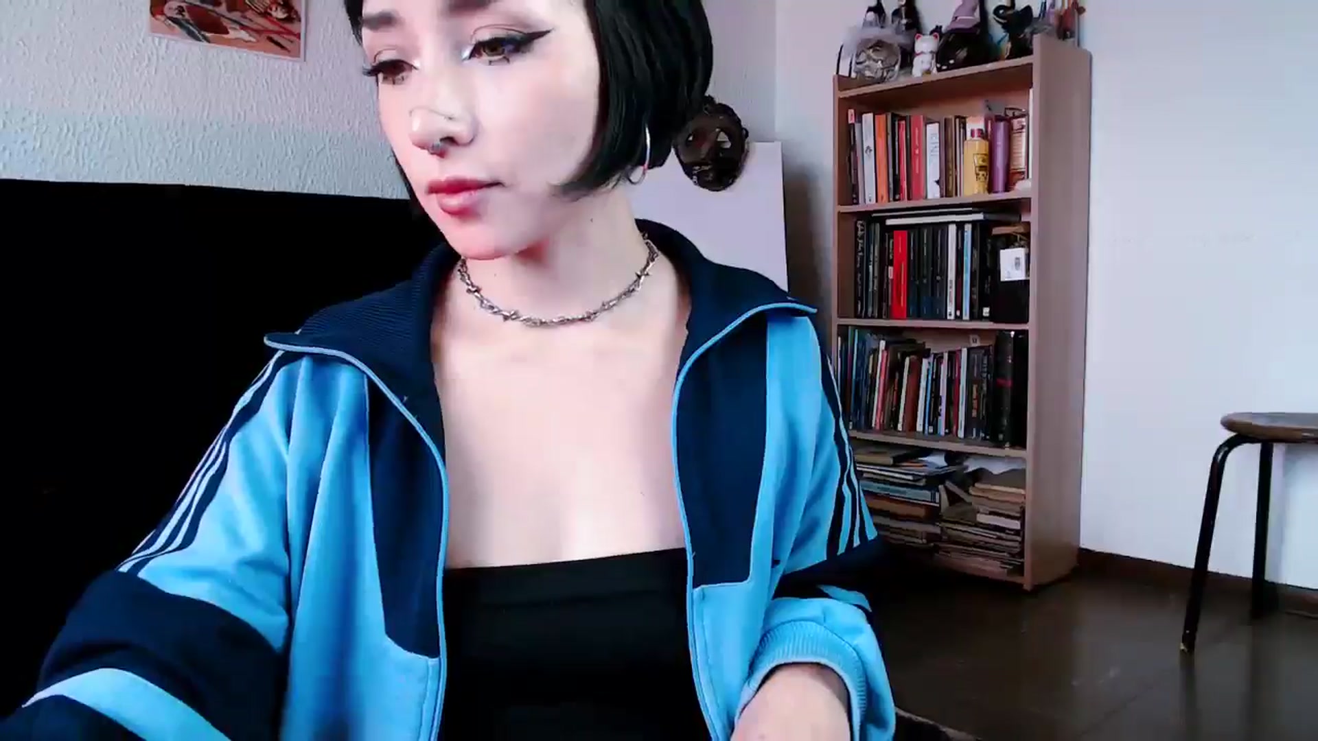 Gallery image thumbnail from Petit_Haze's myfreecams stream on, 11/19/2025, 16:15 image 6 of 20