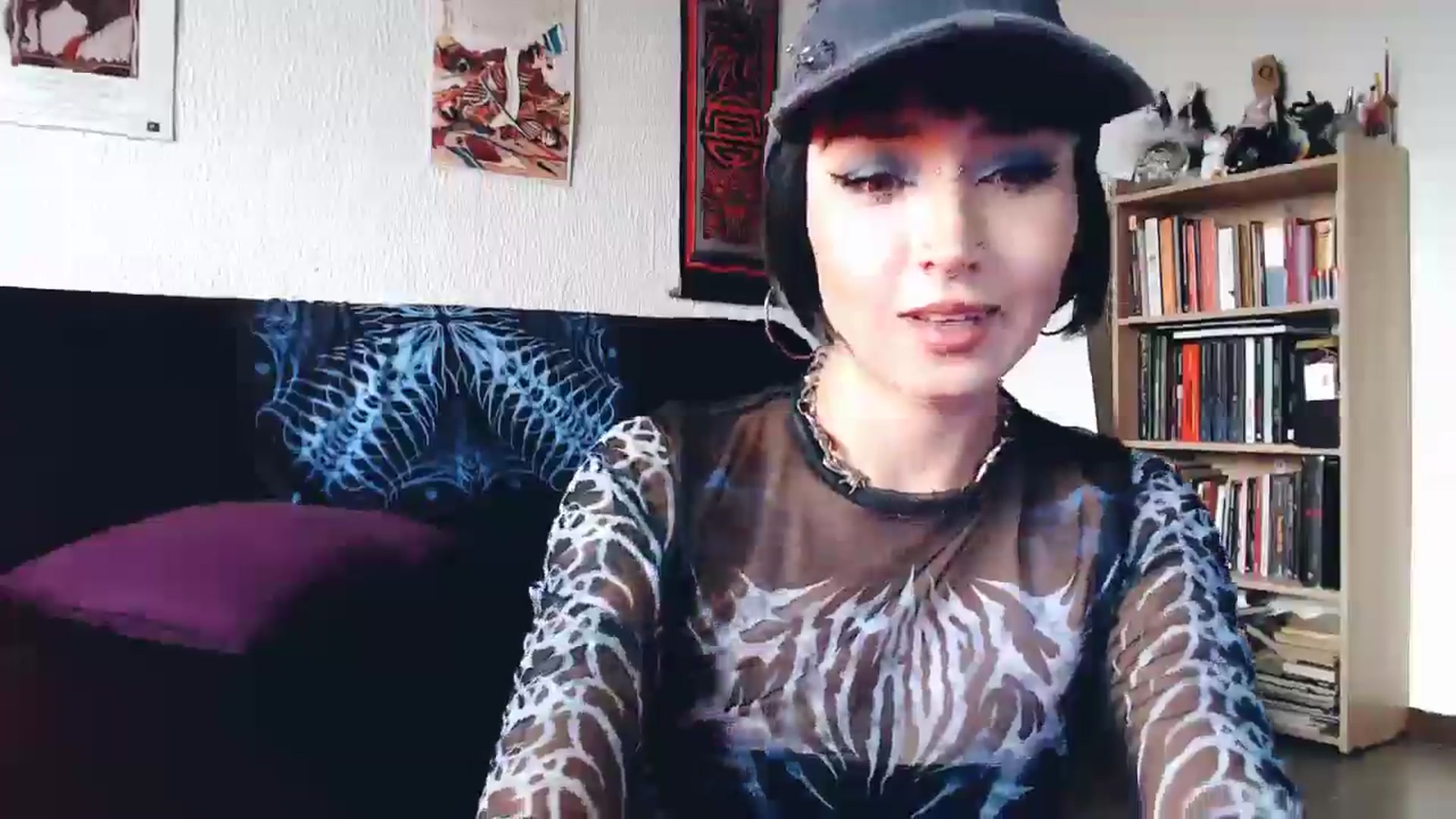 Gallery image thumbnail from Petit_Haze's myfreecams stream on, 11/20/2025, 19:51 image 9 of 20