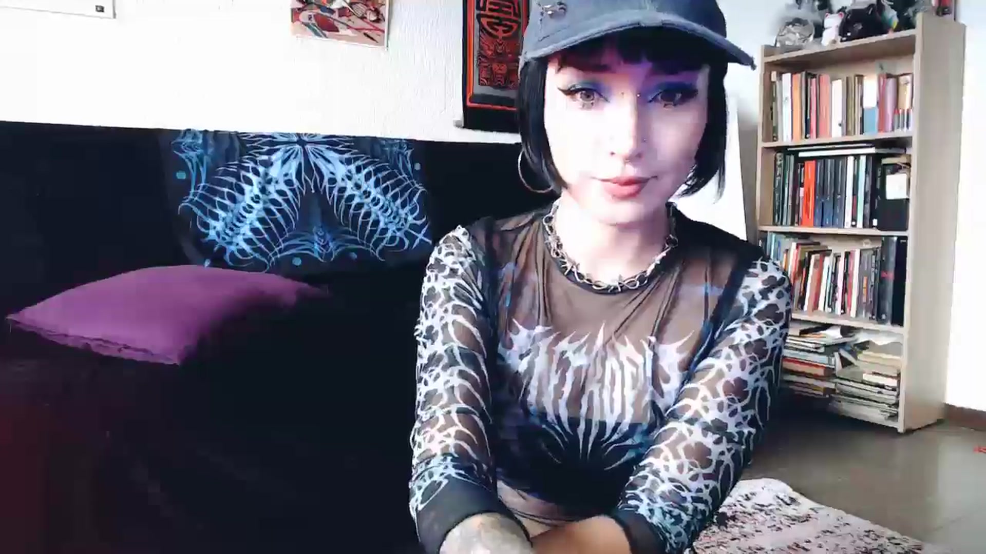 Gallery image thumbnail from Petit_Haze's myfreecams stream on, 11/20/2025, 19:51 image 13 of 20