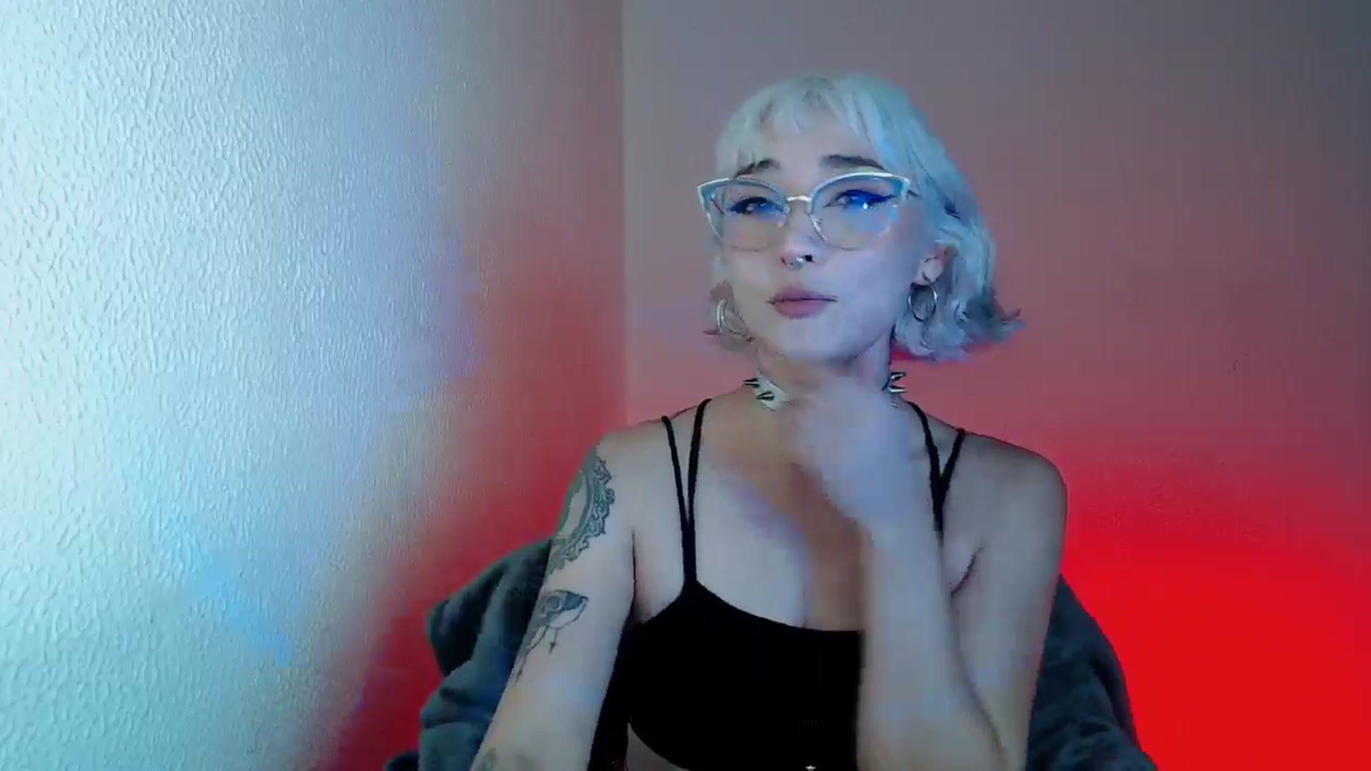 Gallery image thumbnail from Petit_Haze's myfreecams stream on, 11/26/2025, 05:02 image 3 of 20