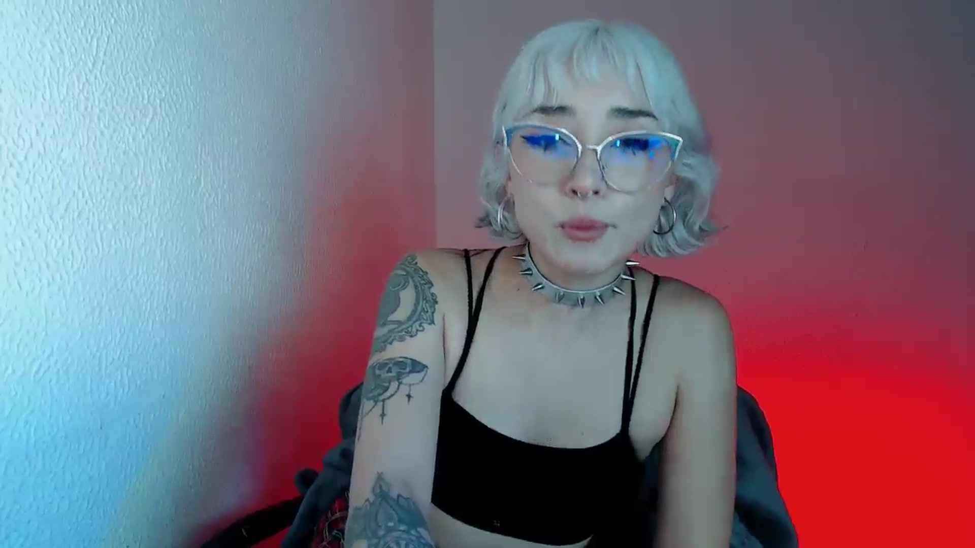 Gallery image thumbnail from Petit_Haze's myfreecams stream on, 11/26/2025, 05:02 image 19 of 20