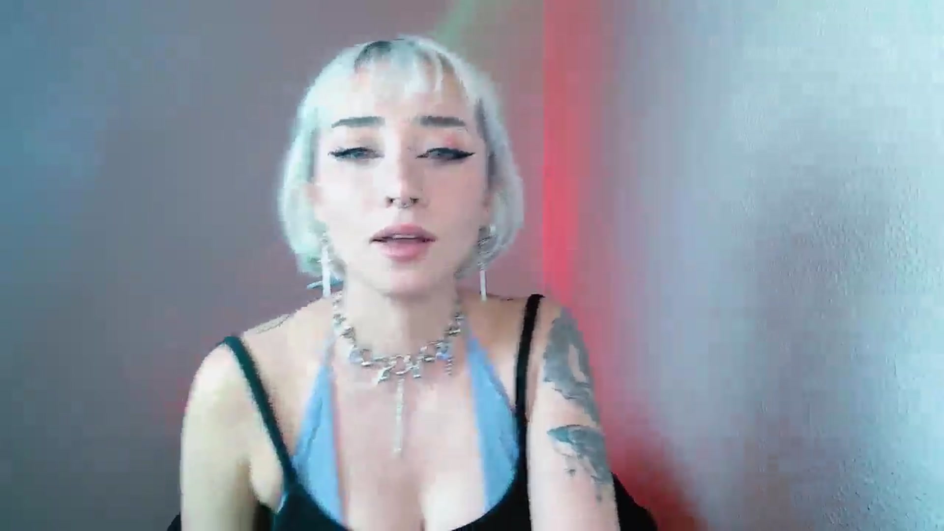 Gallery image thumbnail from Petit_Haze's myfreecams stream on, 01/30/2026, 02:22 image 2 of 20