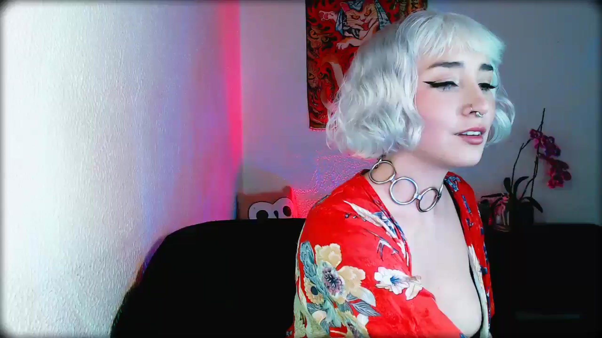 Gallery image thumbnail from Petit_Haze's myfreecams stream on, 02/07/2026, 07:06 image 6 of 20