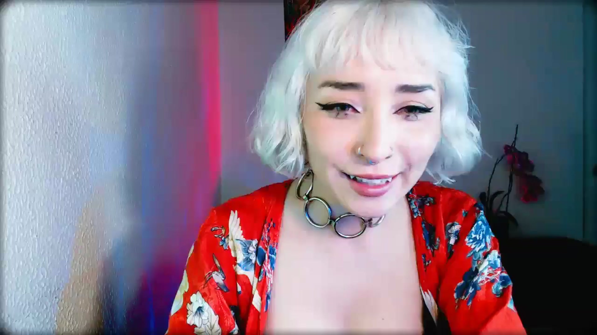 Gallery image thumbnail from Petit_Haze's myfreecams stream on, 02/07/2026, 07:06 image 2 of 20