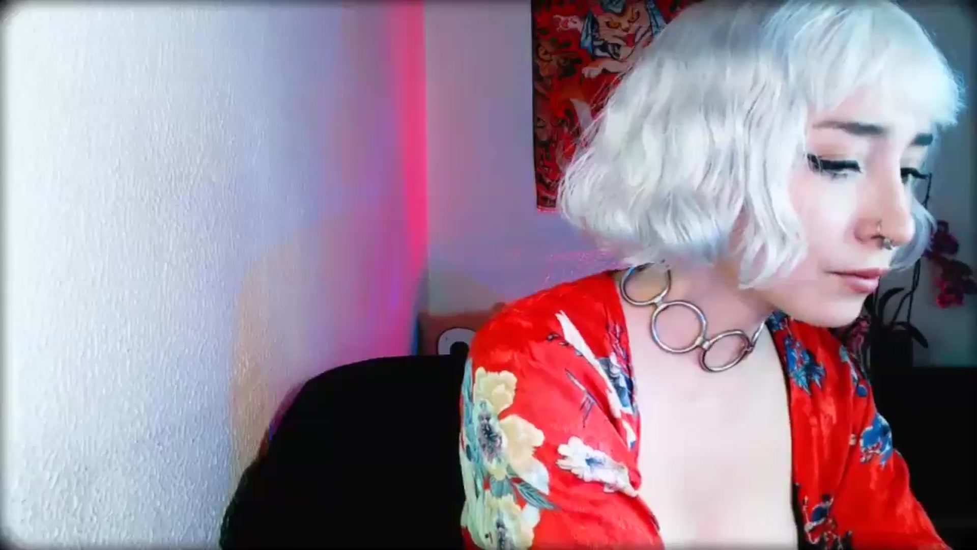 Gallery image thumbnail from Petit_Haze's myfreecams stream on, 02/07/2026, 07:06 image 4 of 20