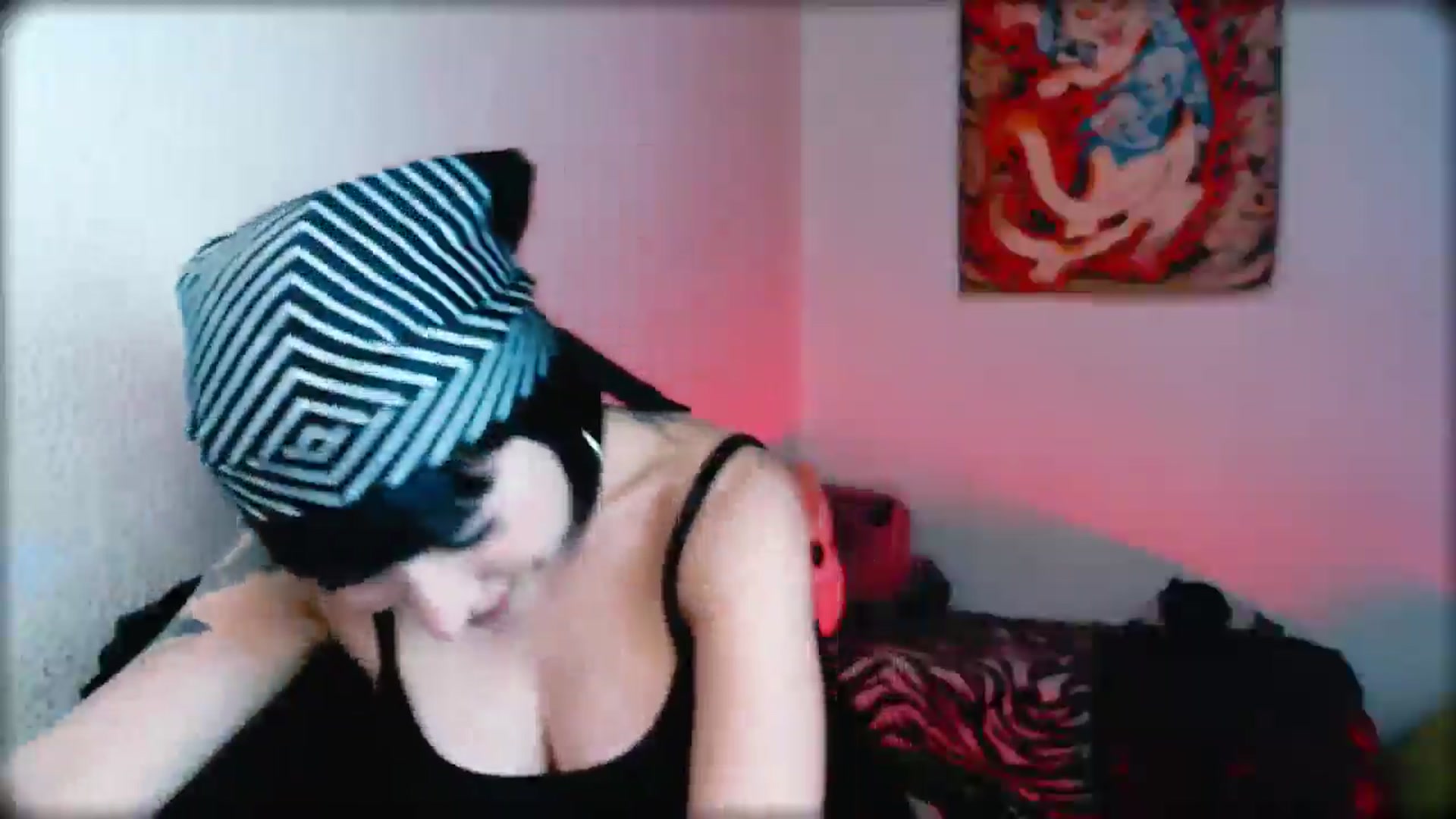 Gallery image thumbnail from Petit_Haze's myfreecams stream on, 02/20/2026, 01:16 image 4 of 20