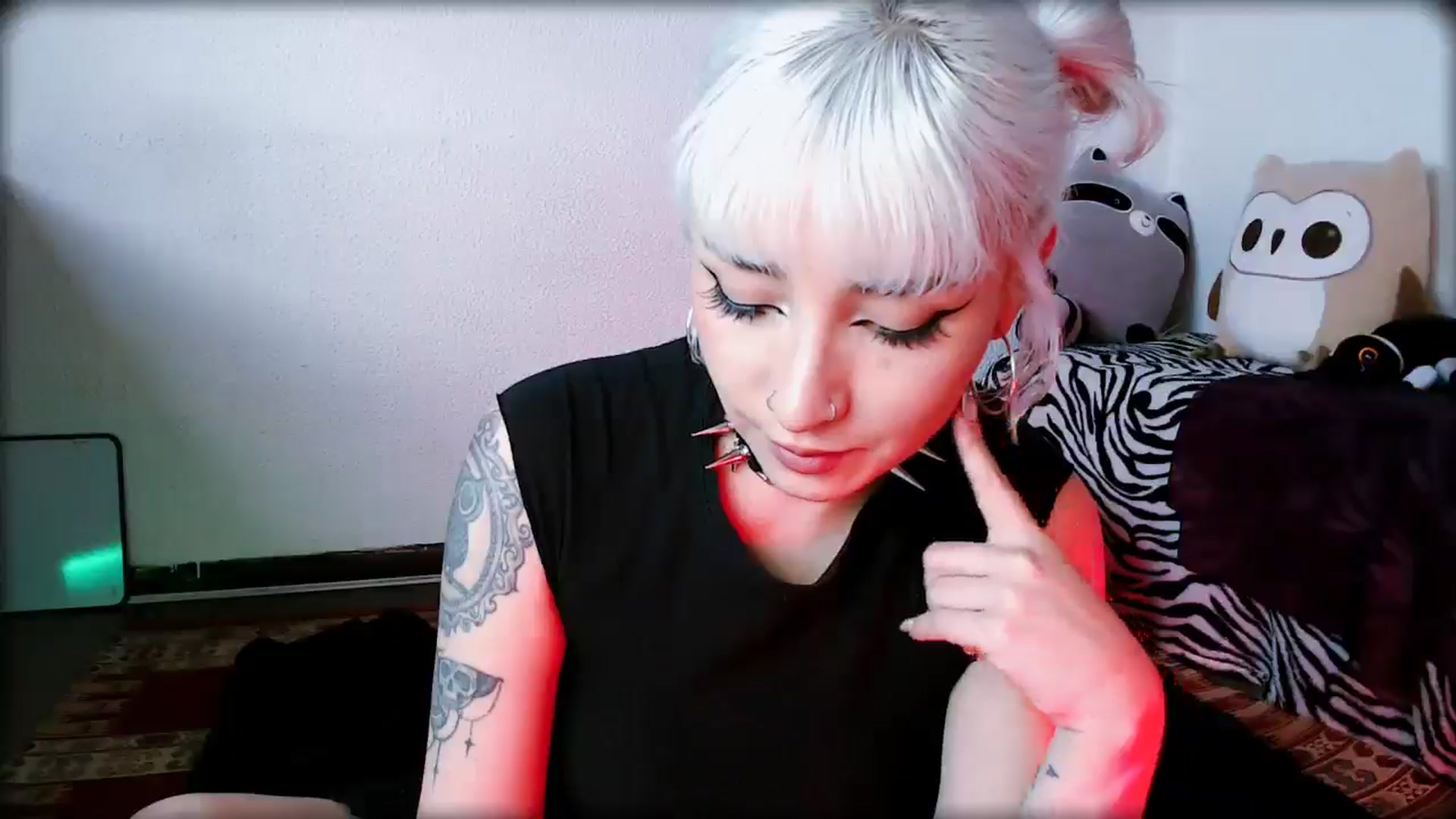 Gallery image thumbnail from Petit_Haze's myfreecams stream on, 02/25/2026, 22:11 image 16 of 20
