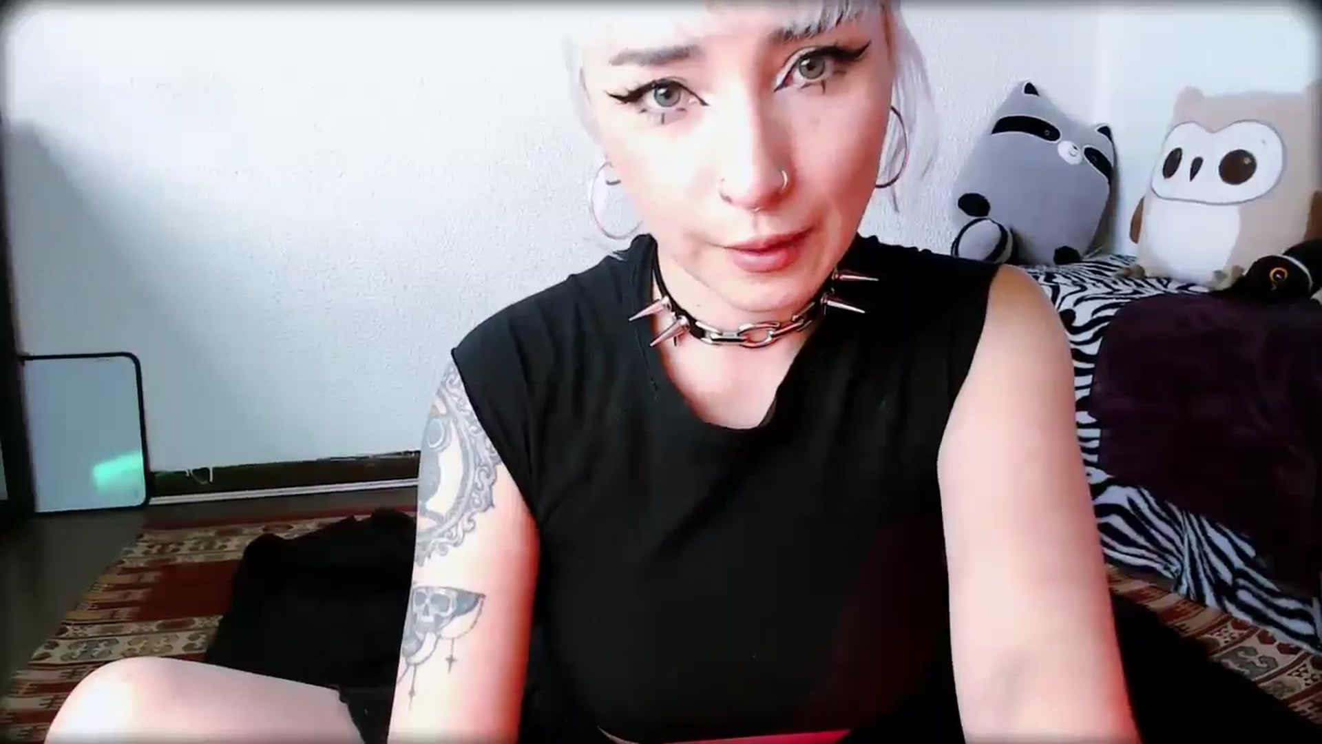 Gallery image thumbnail from Petit_Haze's myfreecams stream on, 02/25/2026, 22:11 image 4 of 20