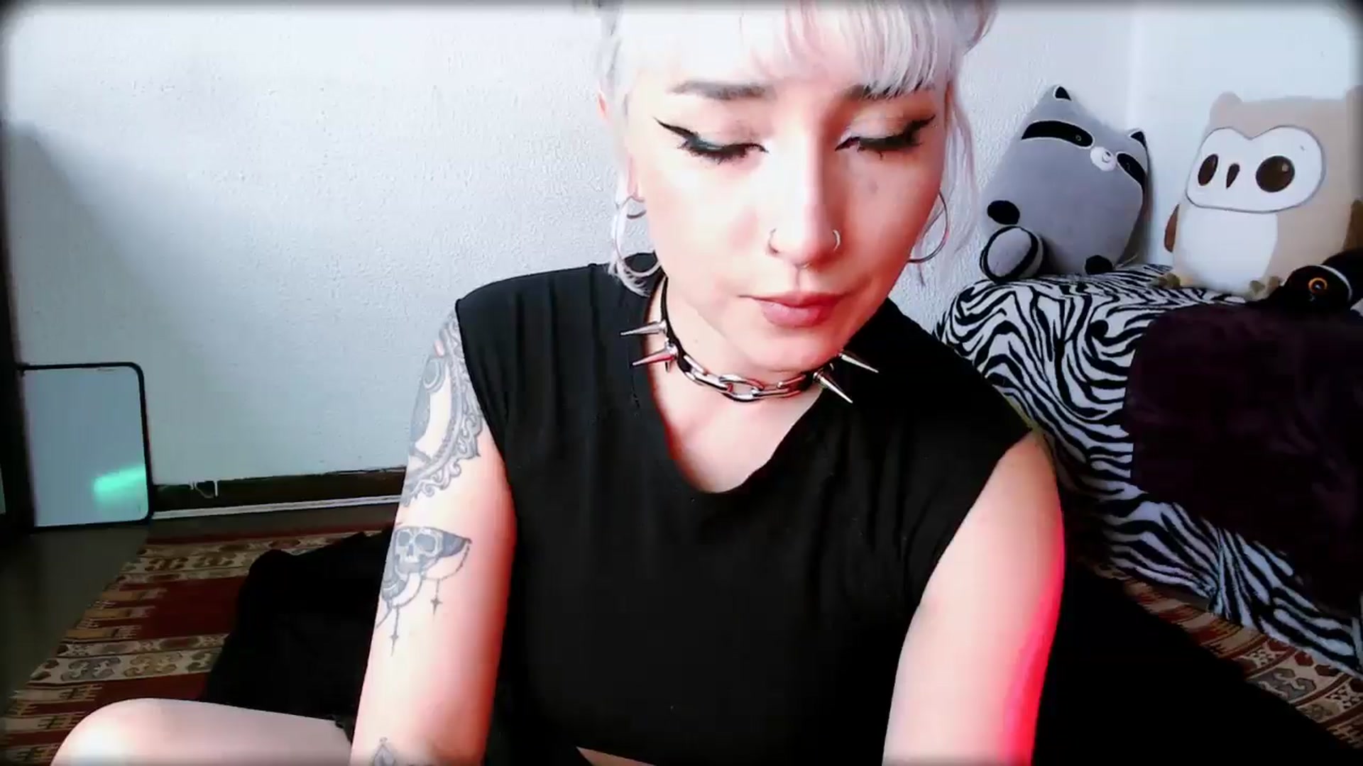 Gallery image thumbnail from Petit_Haze's myfreecams stream on, 02/25/2026, 22:11 image 5 of 20