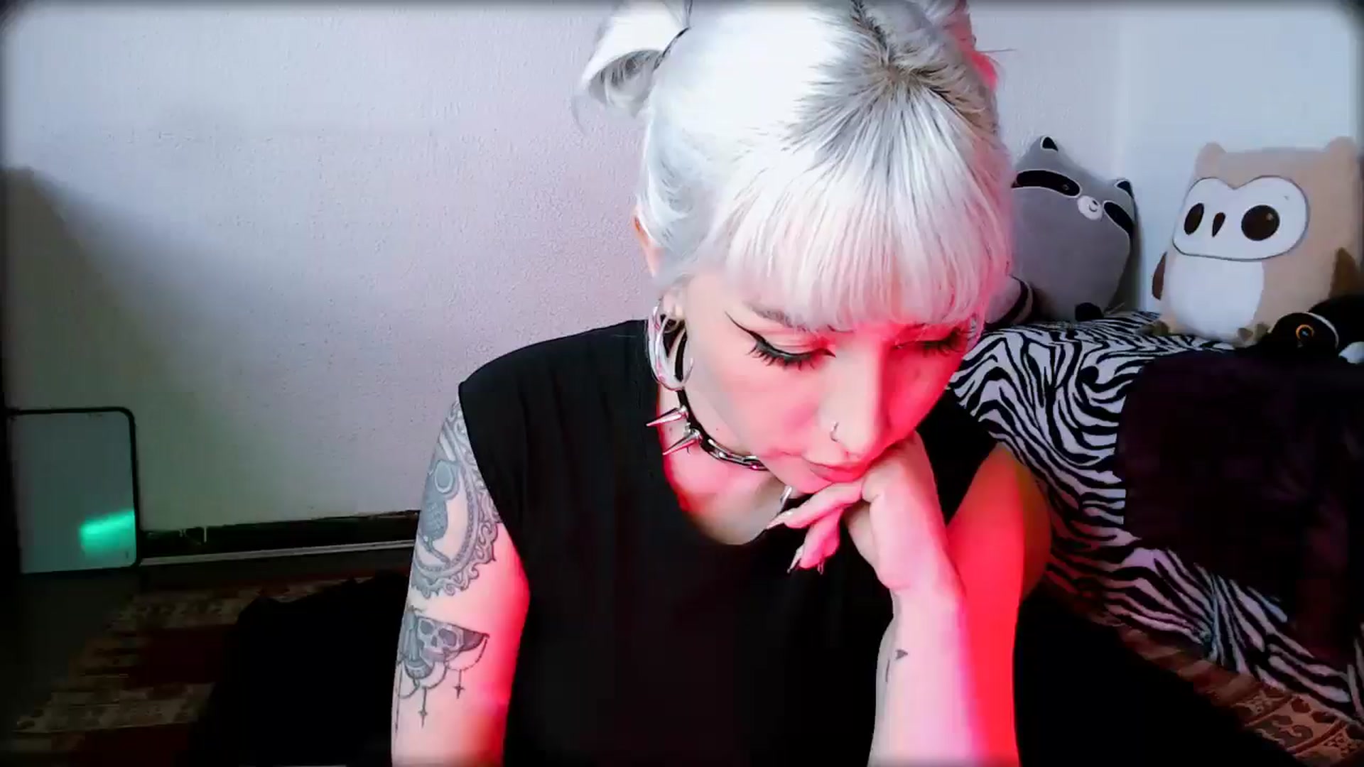 Gallery image thumbnail from Petit_Haze's myfreecams stream on, 02/25/2026, 22:11 image 20 of 20