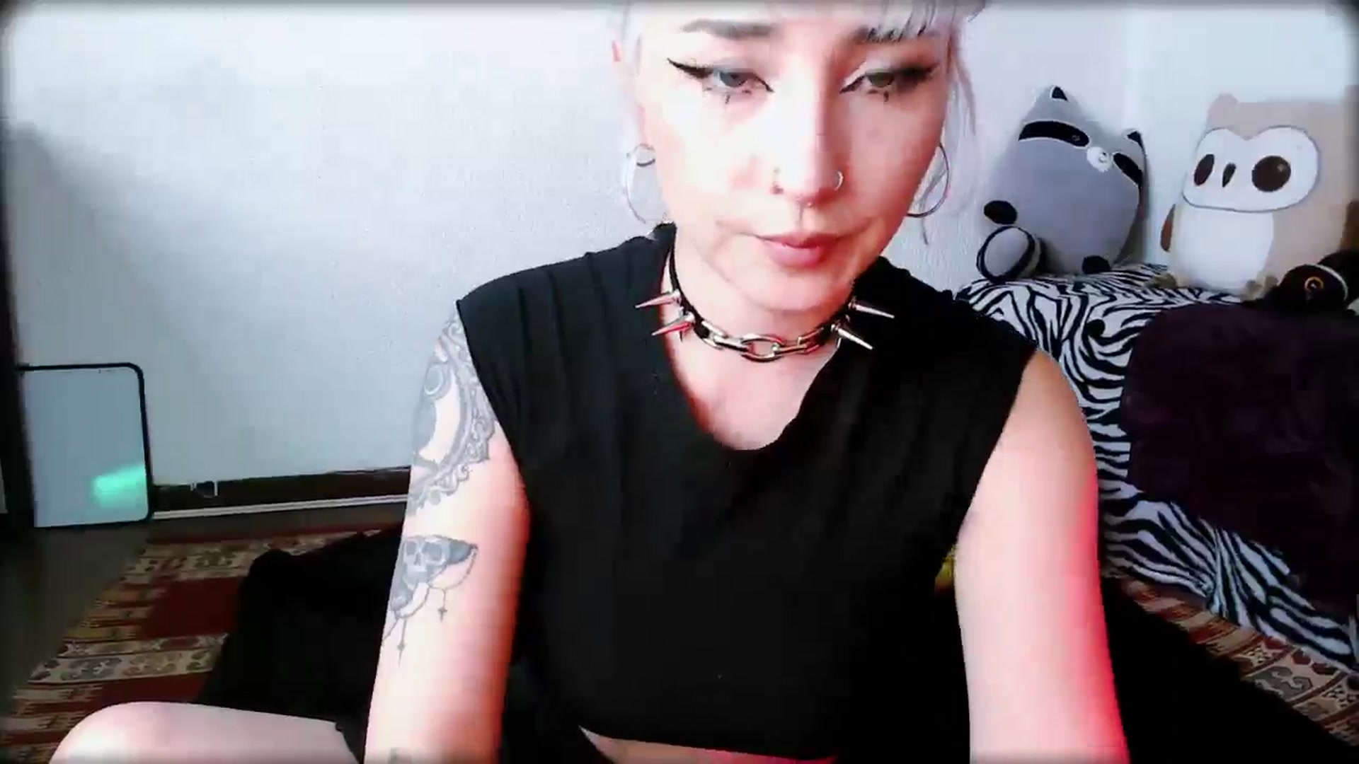 Gallery image thumbnail from Petit_Haze's myfreecams stream on, 02/25/2026, 22:11 image 6 of 20