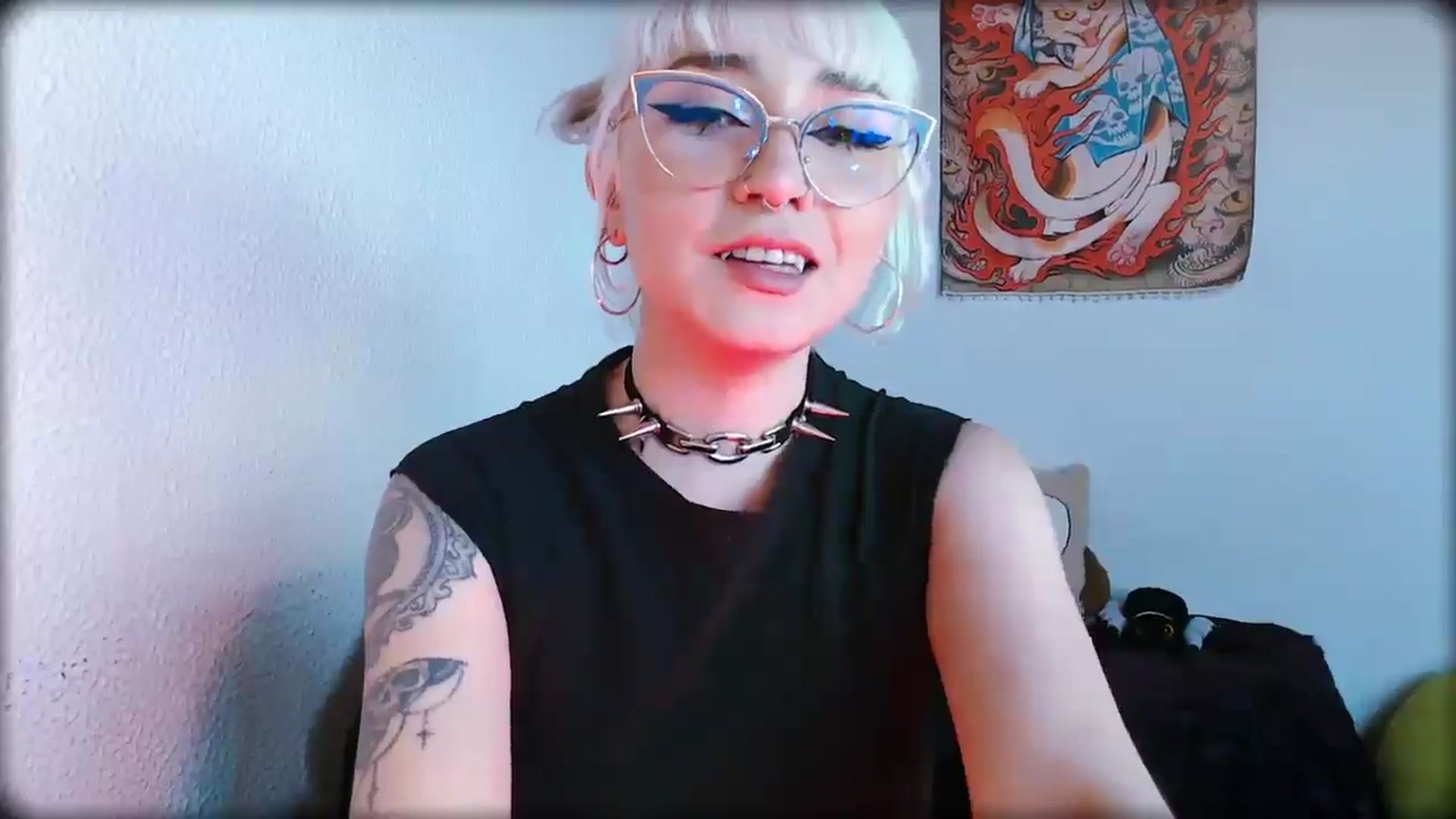 Gallery image thumbnail from Petit_Haze's myfreecams stream on, 02/25/2026, 23:10 image 6 of 20