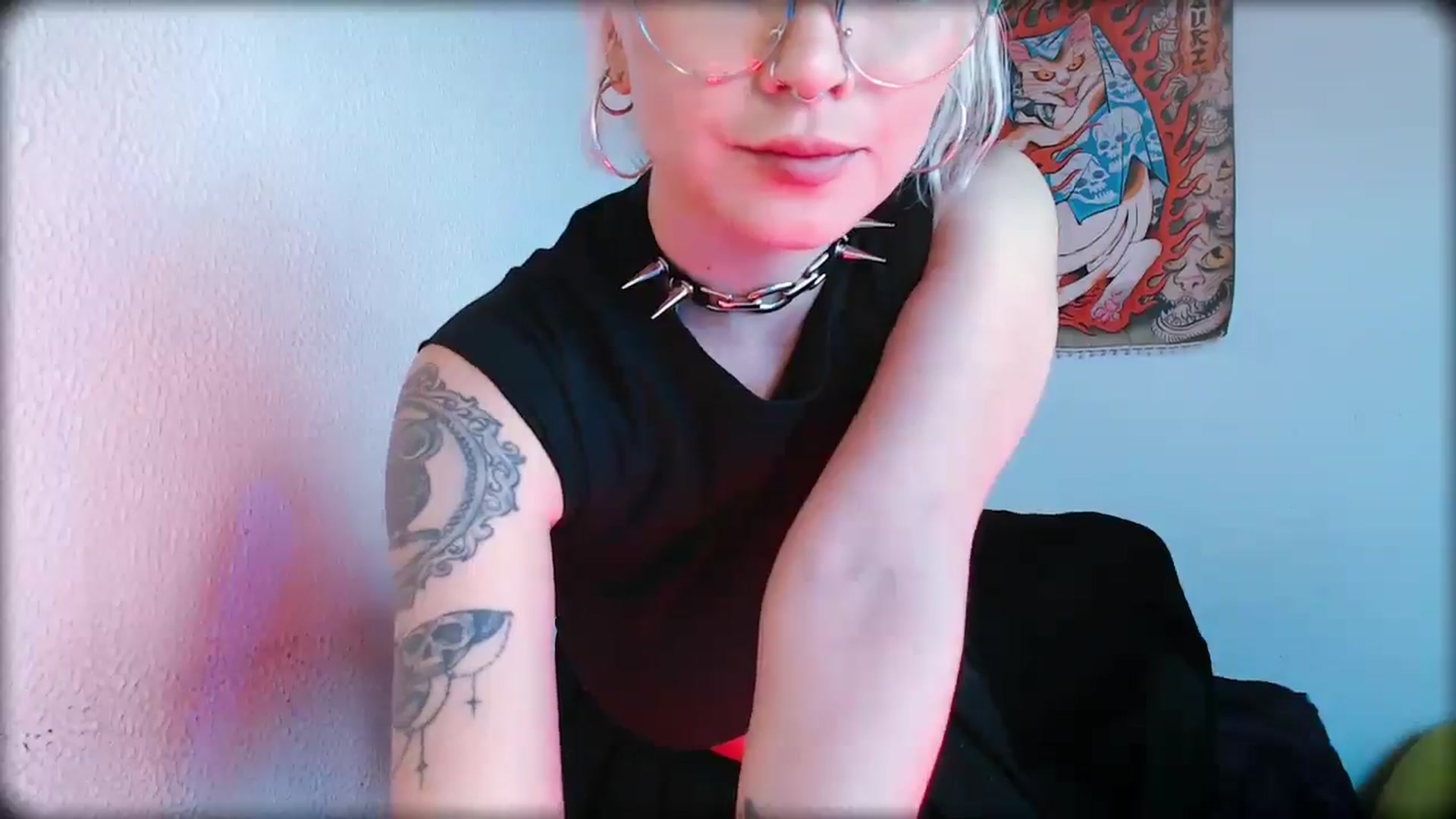Gallery image thumbnail from Petit_Haze's myfreecams stream on, 02/25/2026, 23:10 image 13 of 20