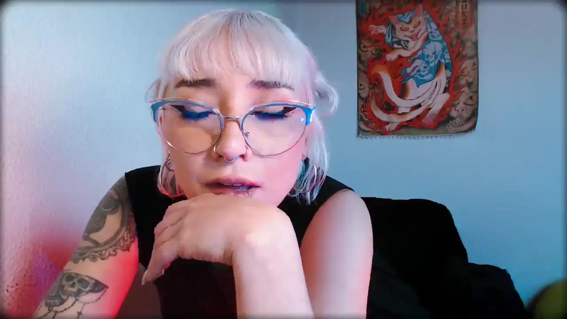 Gallery image thumbnail from Petit_Haze's myfreecams stream on, 02/25/2026, 23:10 image 14 of 20