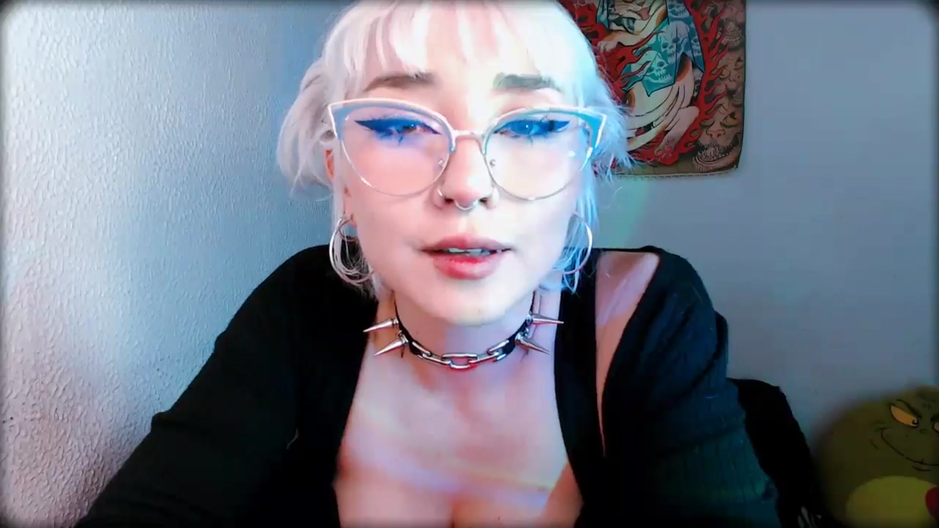 Gallery image thumbnail from Petit_Haze's myfreecams stream on, 02/26/2026, 24:52 image 15 of 20