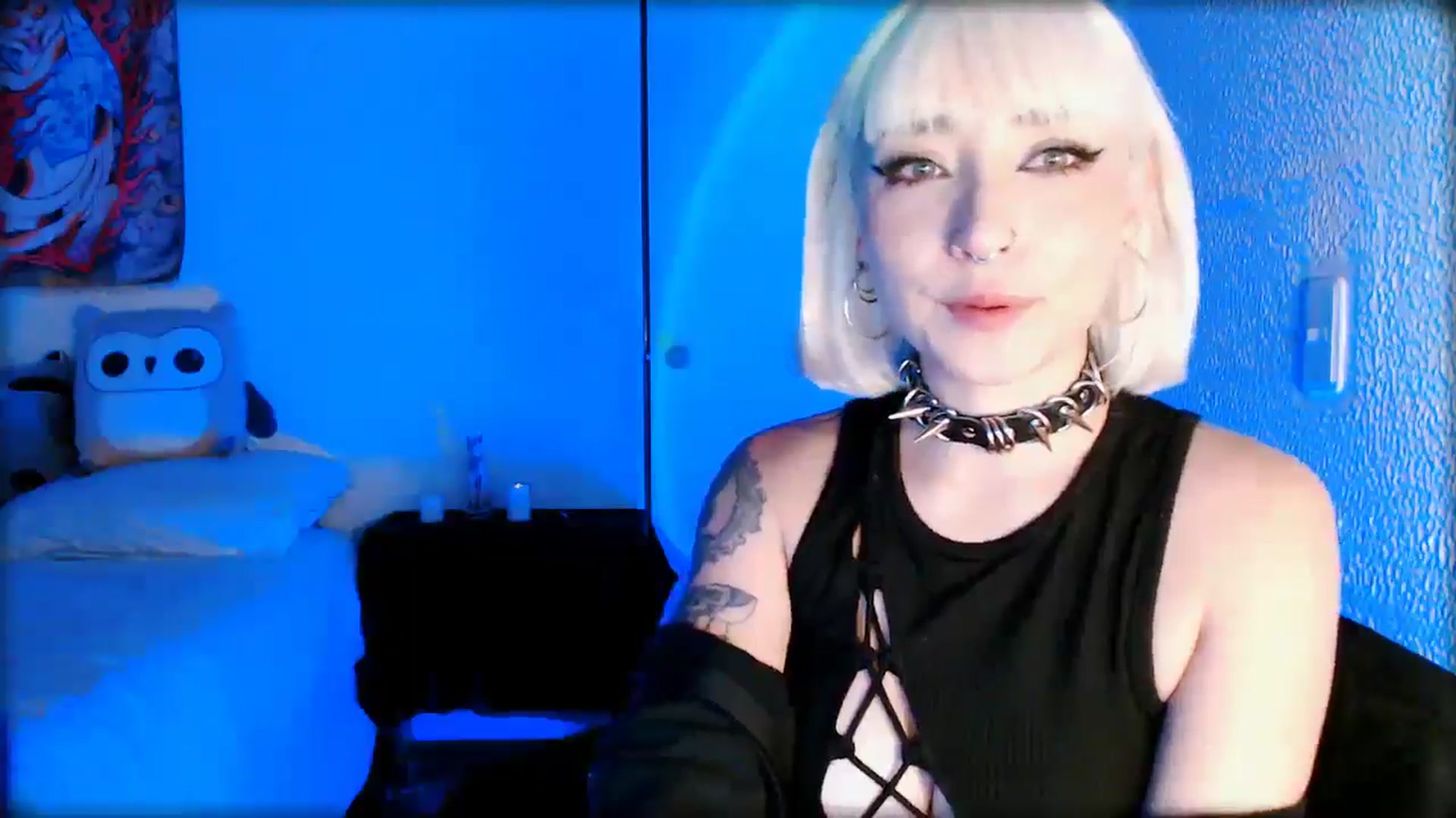 Gallery image thumbnail from Petit_Haze's myfreecams stream on, 05/10/2026, 09:08 image 3 of 20