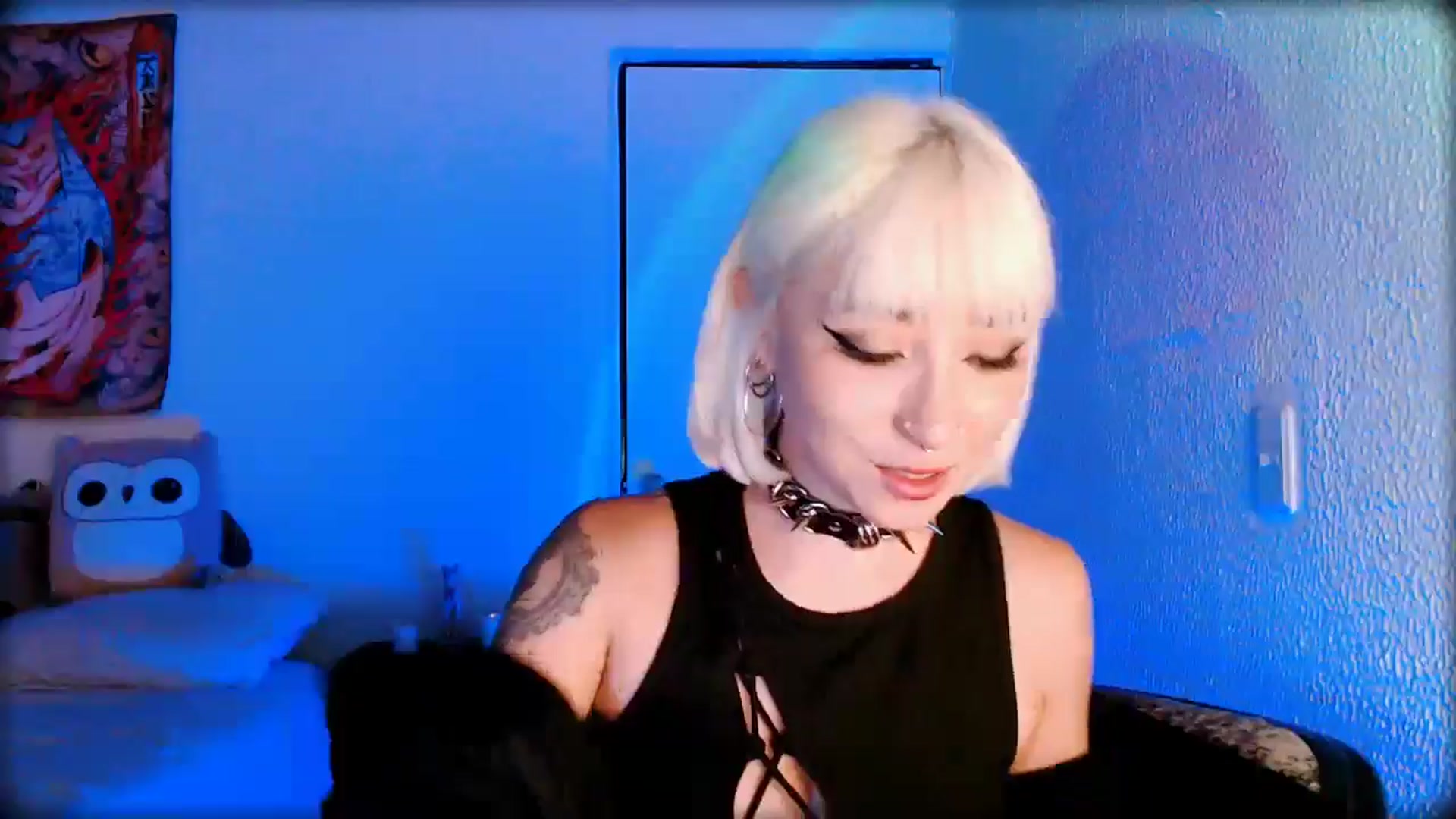 Gallery image thumbnail from Petit_Haze's myfreecams stream on, 05/10/2026, 09:08 image 13 of 20