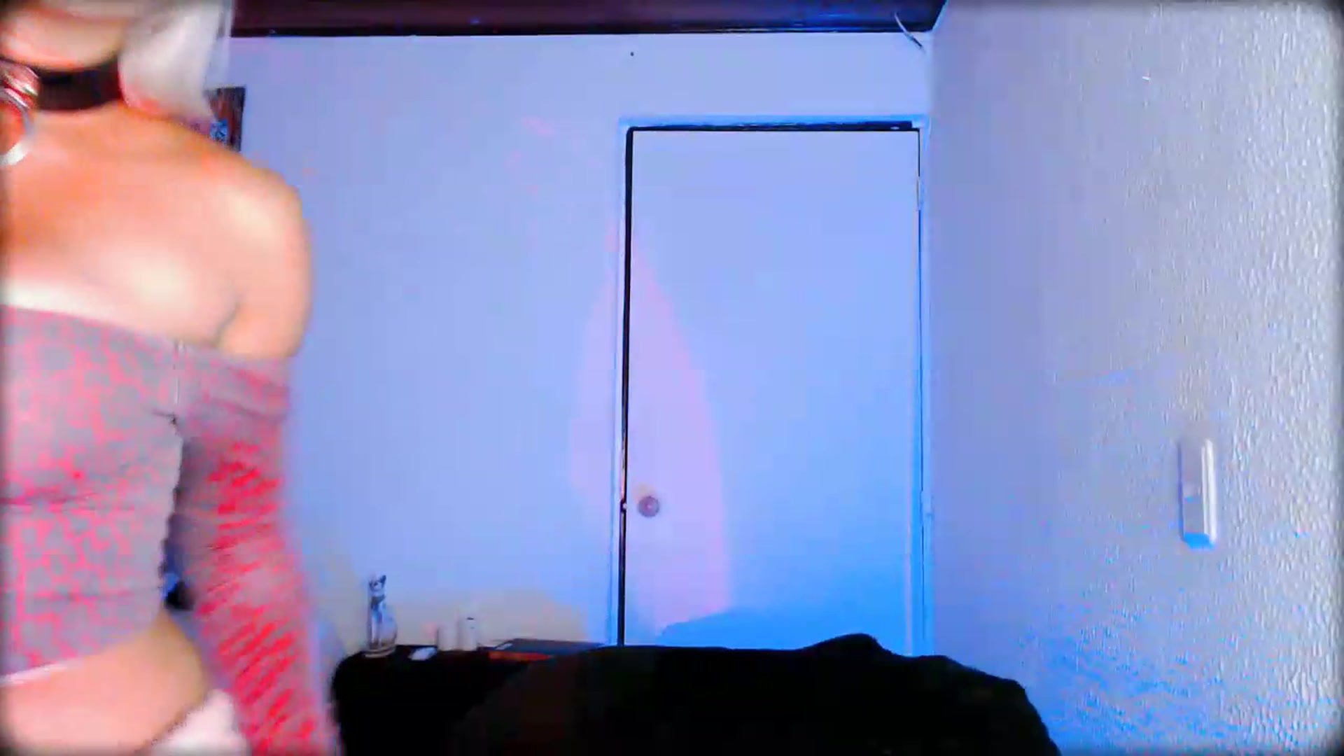Gallery image thumbnail from Petit_Haze's myfreecams stream on, 05/13/2026, 02:07 image 19 of 20