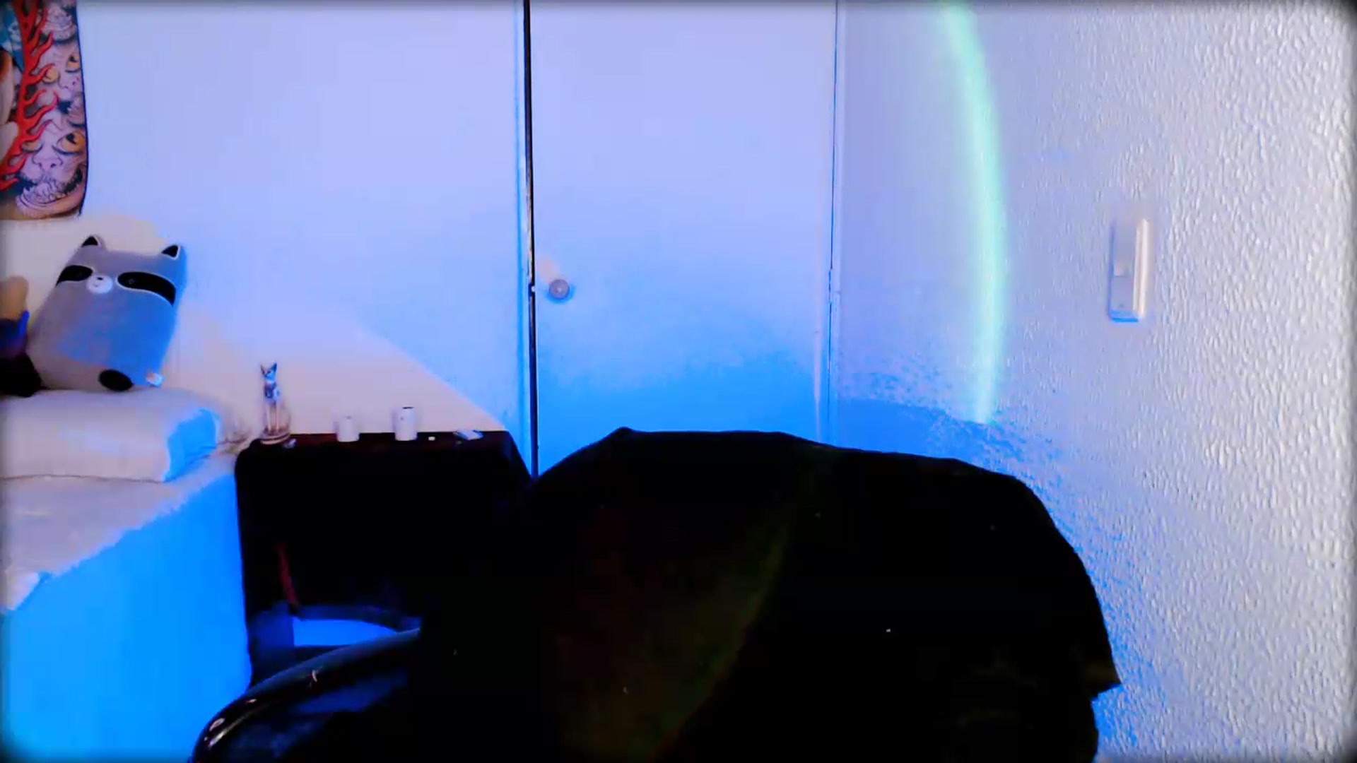 Gallery image thumbnail from Petit_Haze's myfreecams stream on, 05/16/2026, 05:22 image 15 of 20
