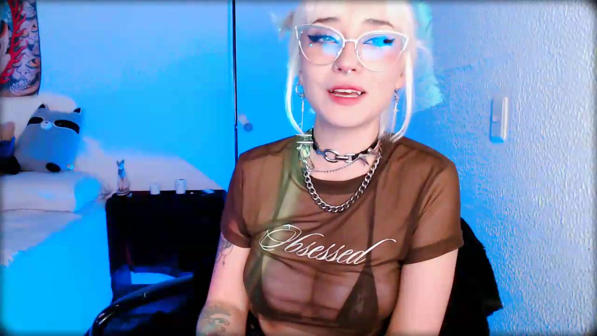 Gallery image thumbnail from Petit_Haze's myfreecams stream on, 05/16/2026, 05:22 image 12 of 20