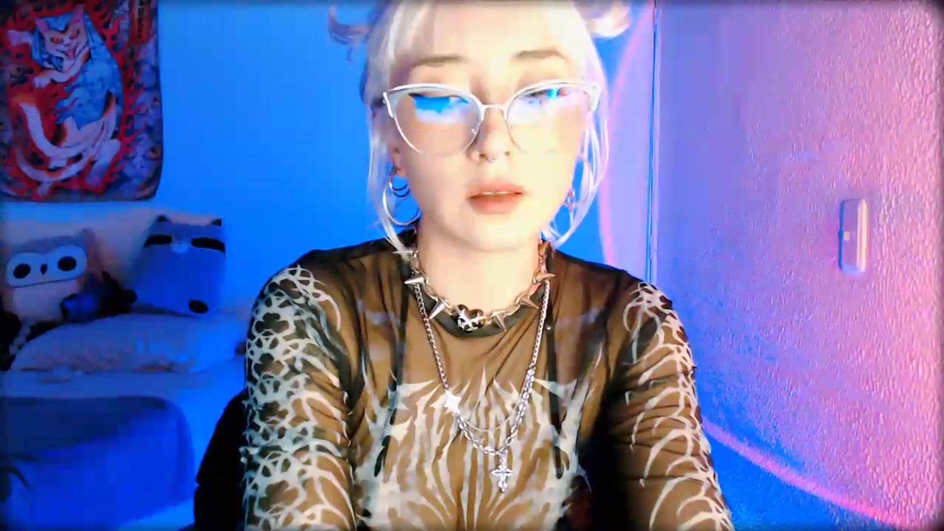 Gallery image thumbnail from Petit_Haze's myfreecams stream on, 05/31/2026, 02:48 image 6 of 20