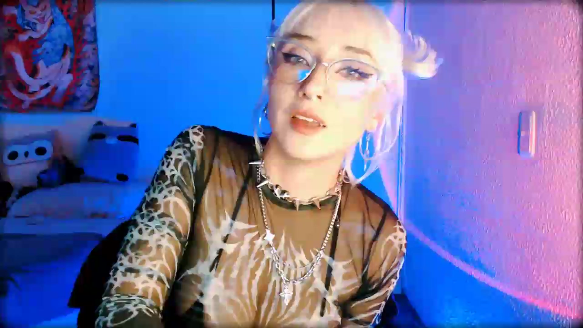 Gallery image thumbnail from Petit_Haze's myfreecams stream on, 05/31/2026, 02:48 image 11 of 20