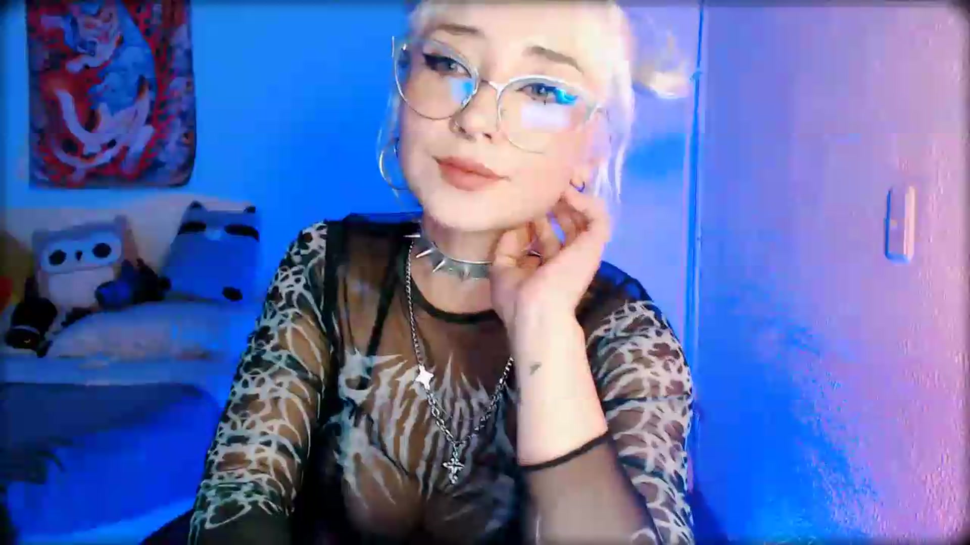 Gallery image thumbnail from Petit_Haze's myfreecams stream on, 05/31/2026, 02:48 image 15 of 20