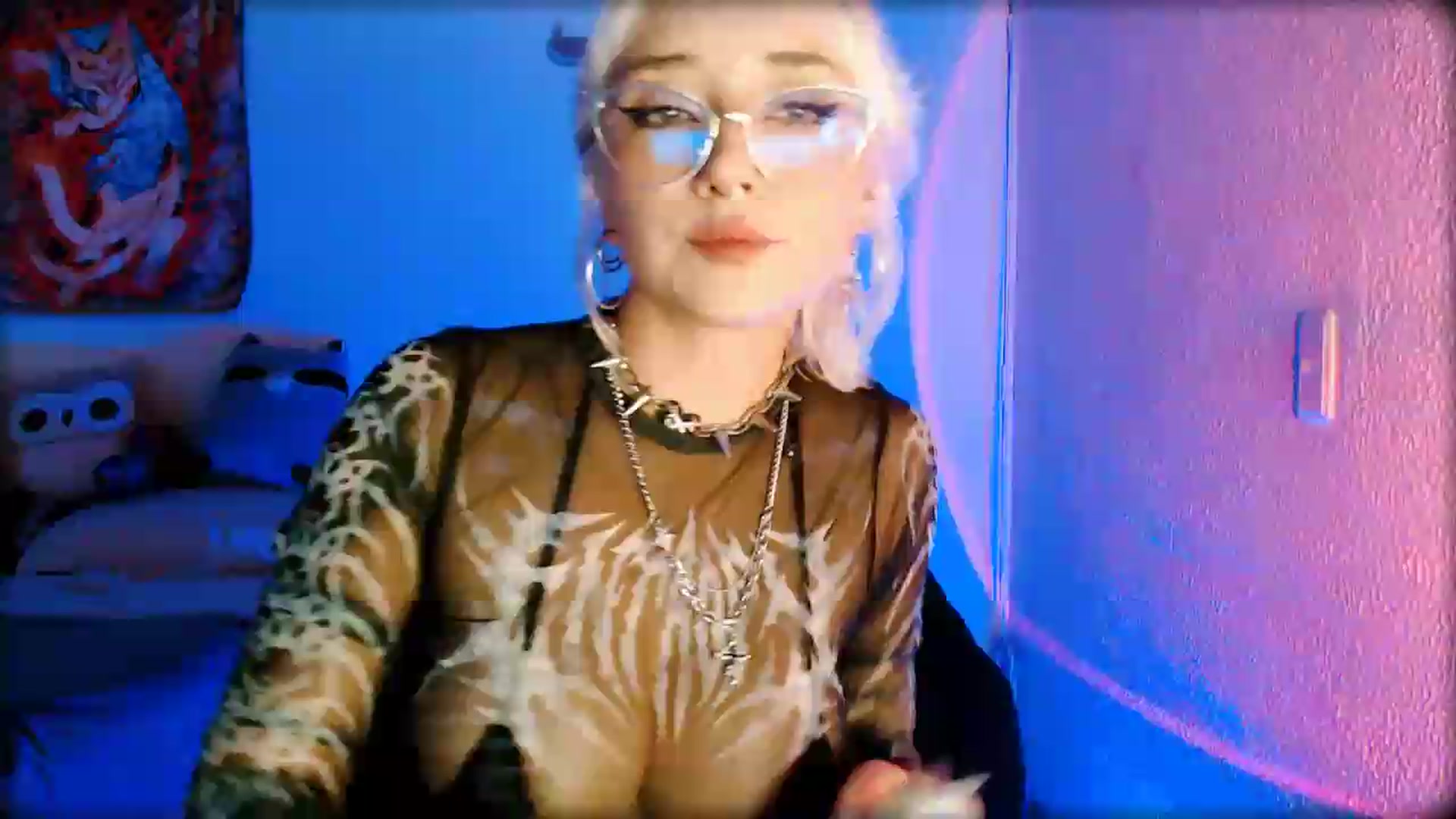 Gallery image thumbnail from Petit_Haze's myfreecams stream on, 05/31/2026, 02:48 image 1 of 20