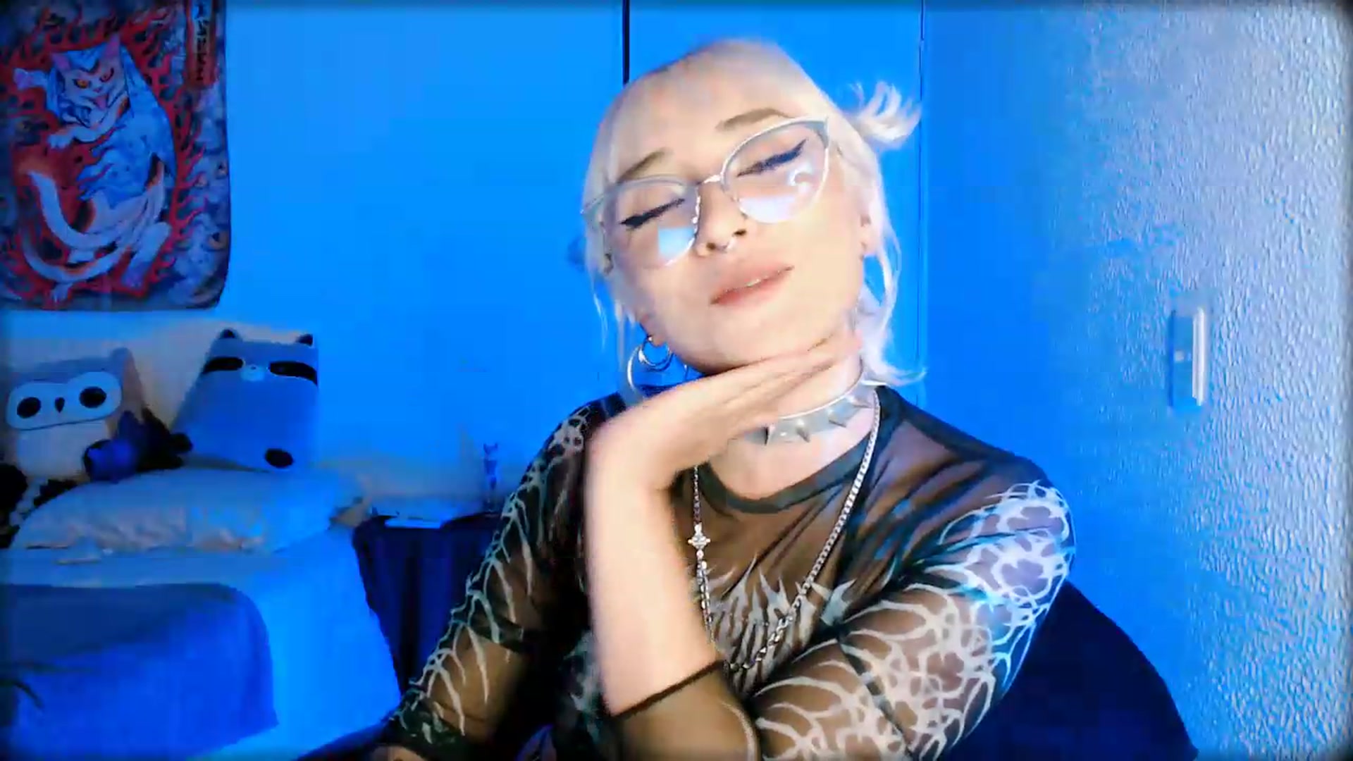 Gallery image thumbnail from Petit_Haze's myfreecams stream on, 05/31/2026, 05:31 image 13 of 20