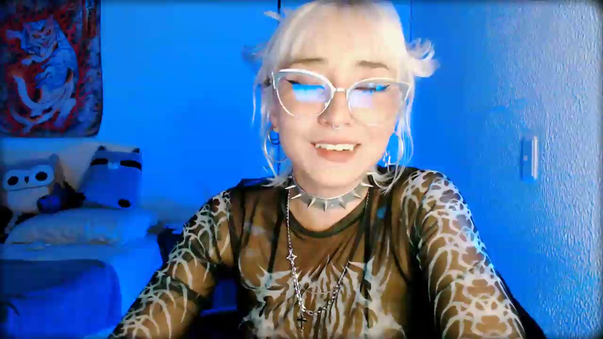 Gallery image thumbnail from Petit_Haze's myfreecams stream on, 05/31/2026, 05:31 image 15 of 20