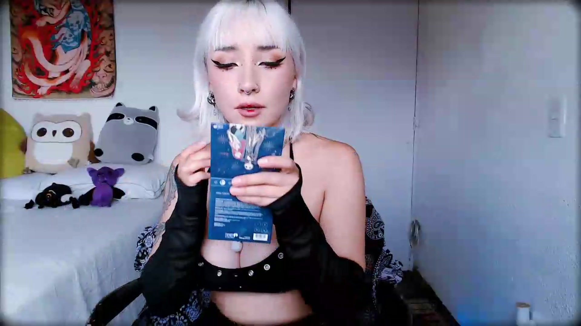 Gallery image thumbnail from Petit_Haze's myfreecams stream on, 06/15/2026, 20:39 image 6 of 20