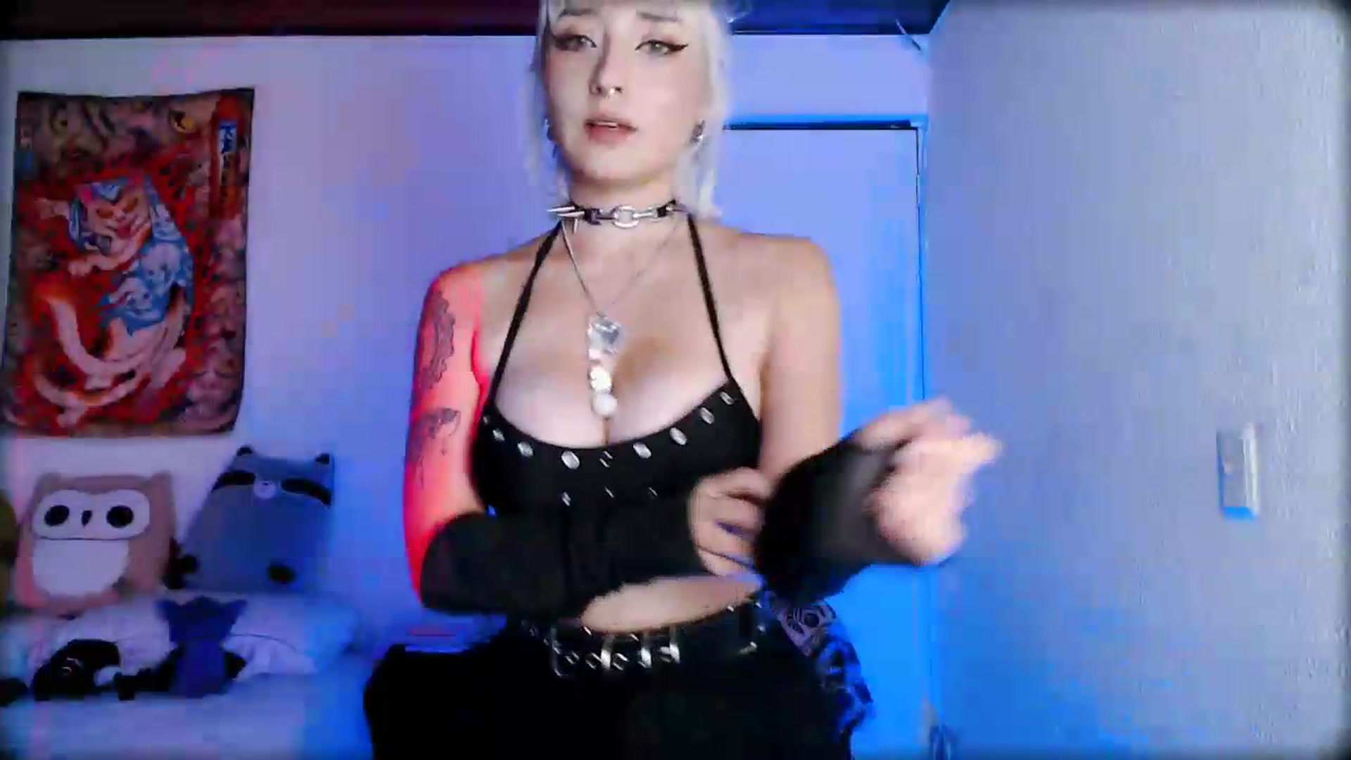 Gallery image thumbnail from Petit_Haze's myfreecams stream on, 06/16/2026, 01:47 image 17 of 20