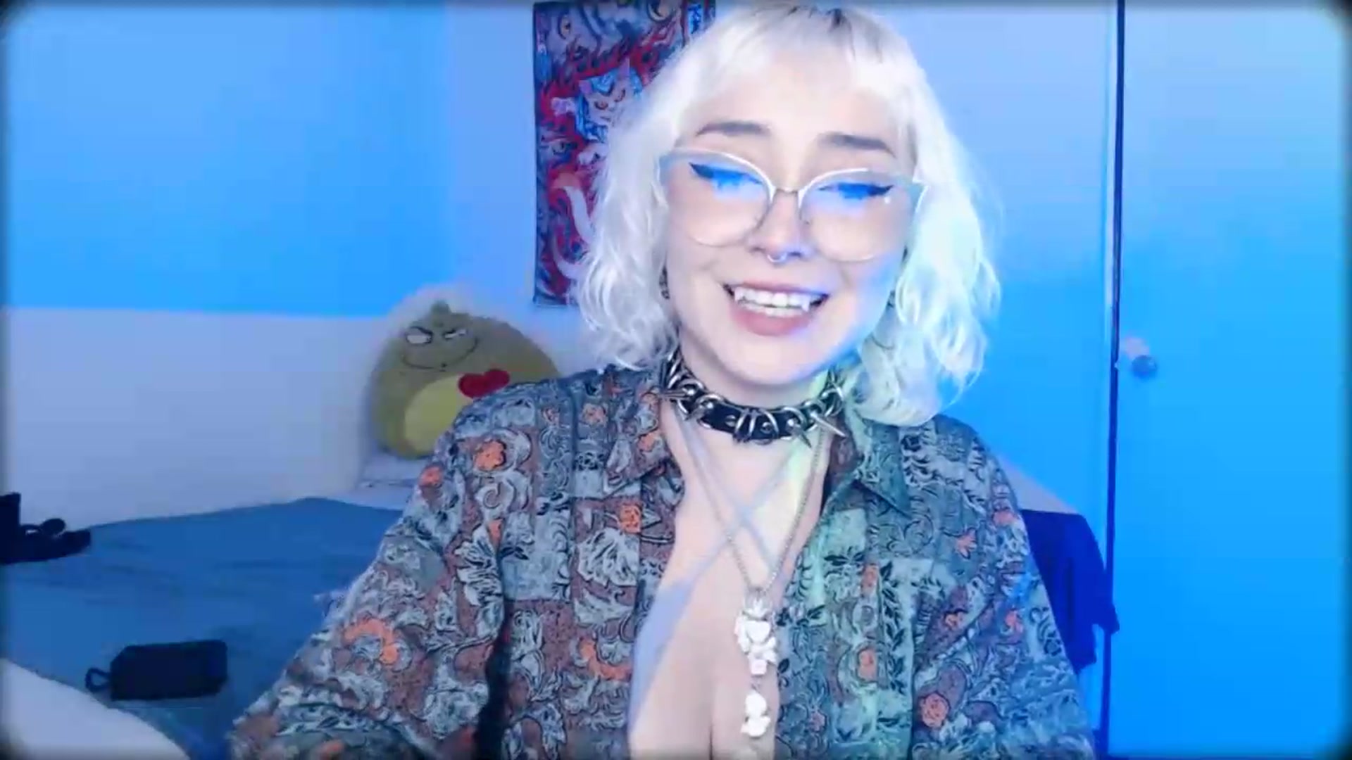 Gallery image thumbnail from Petit_Haze's myfreecams stream on, 06/26/2026, 04:24 image 19 of 20