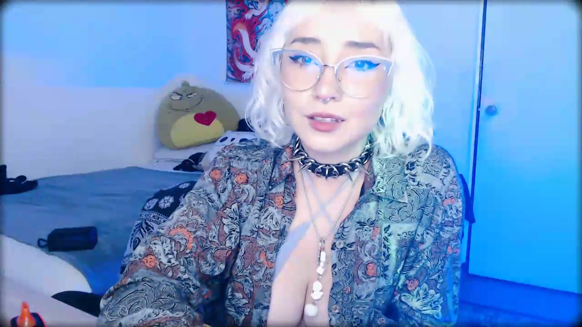 Gallery image thumbnail from Petit_Haze's myfreecams stream on, 06/26/2026, 04:24 image 9 of 20